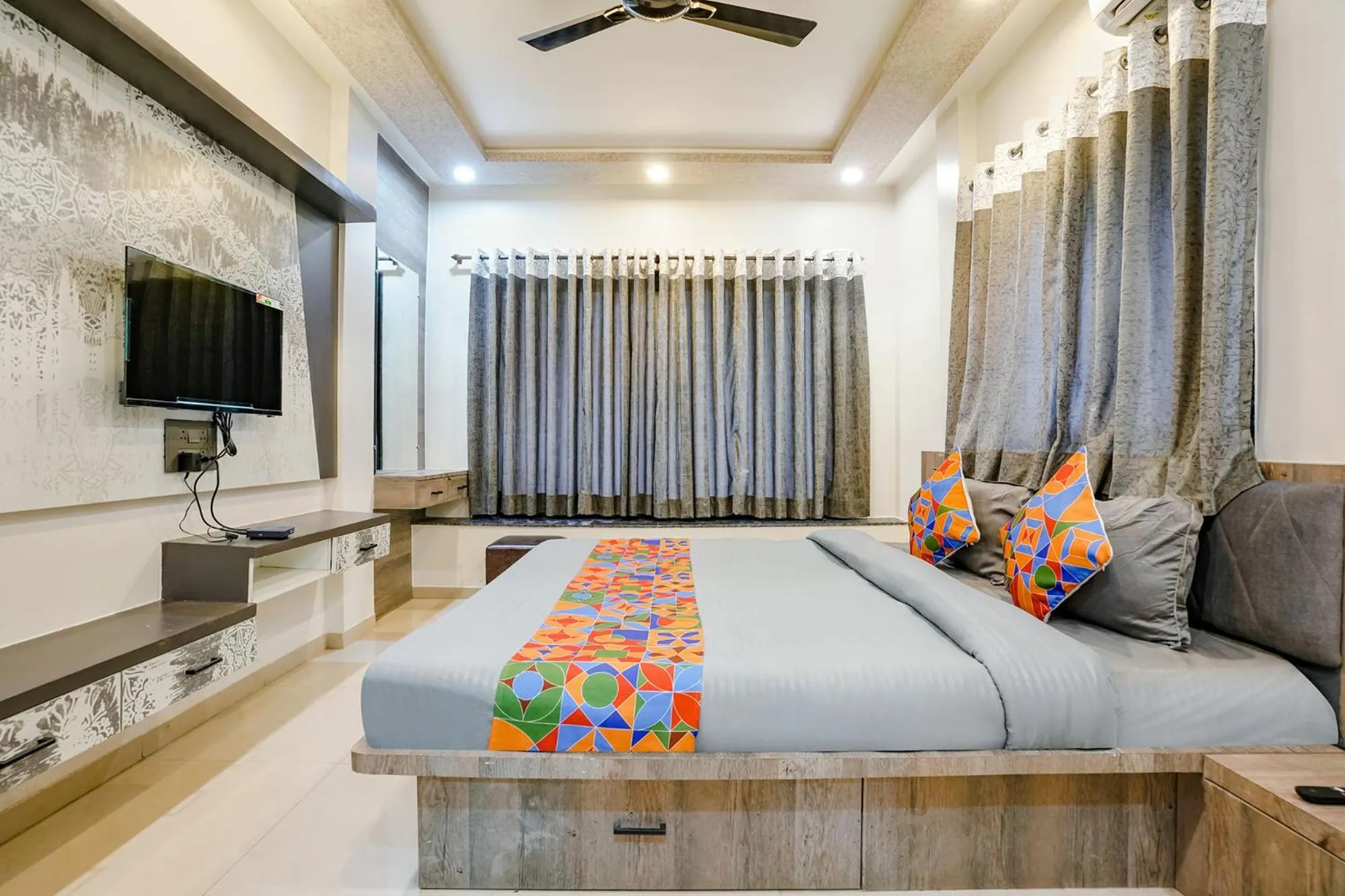 Bed in FabHotel Viva House - Talegaon