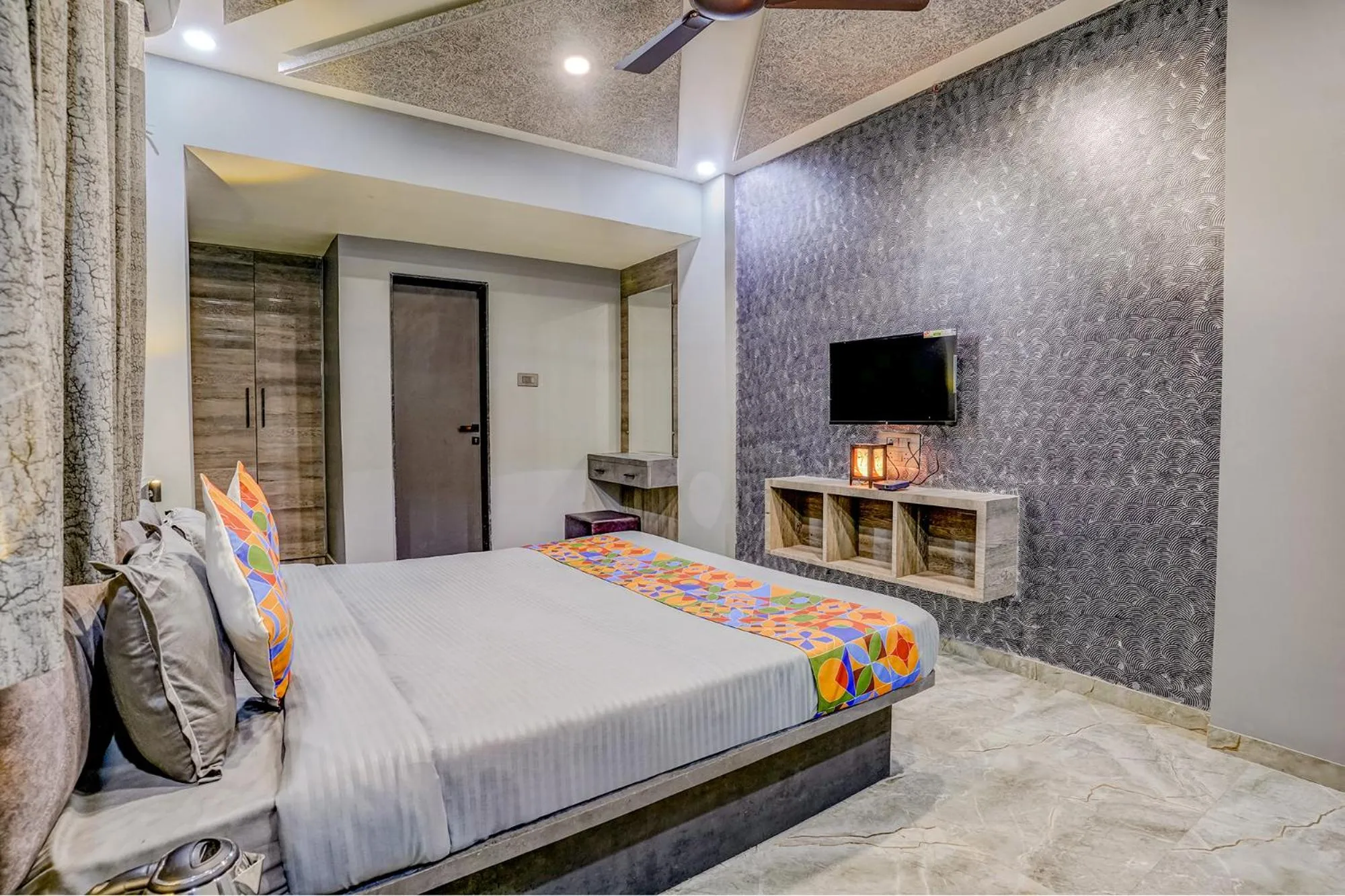 Bed in FabHotel Viva House - Talegaon