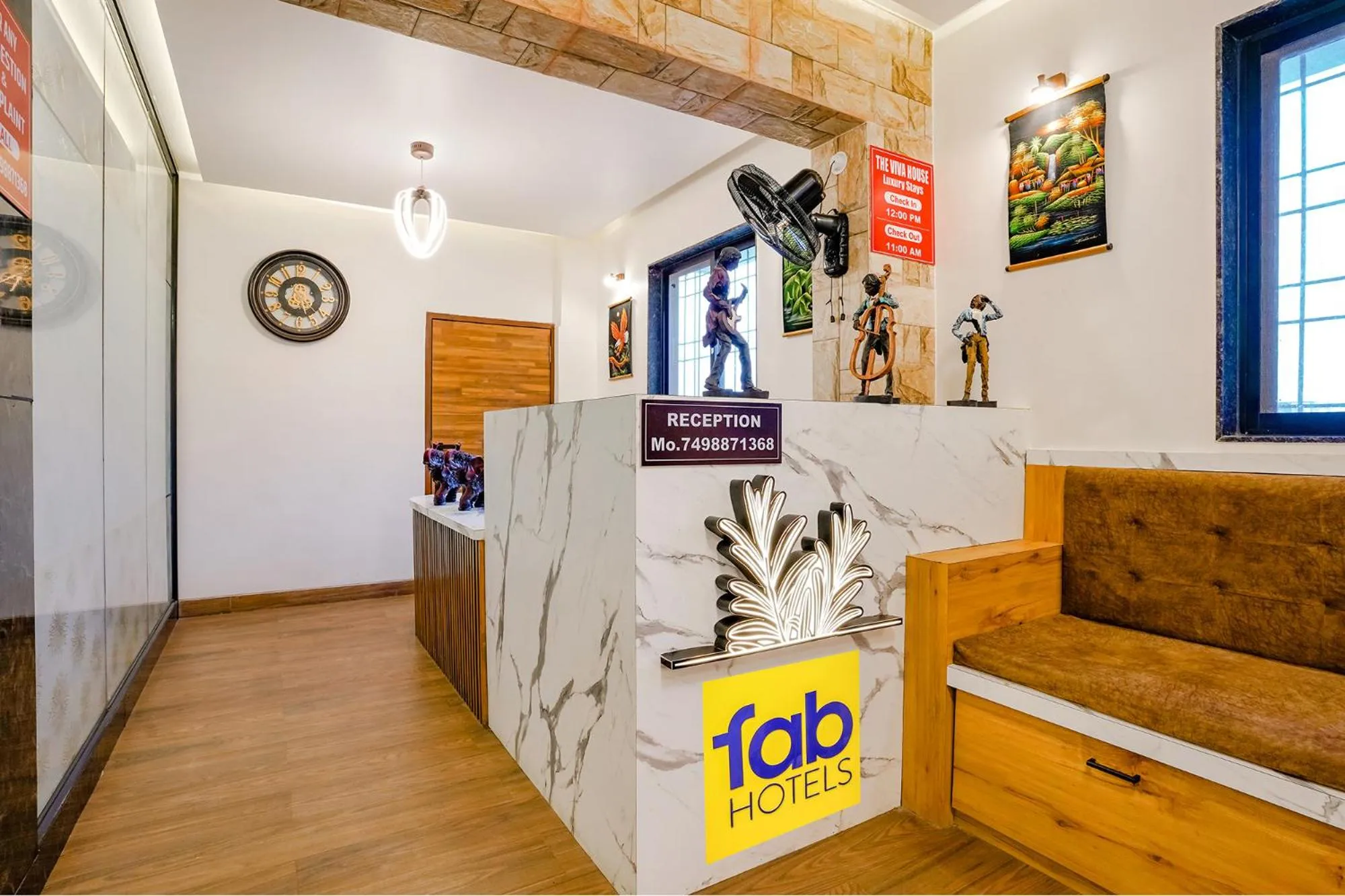 Lobby or reception in FabHotel Viva House - Talegaon