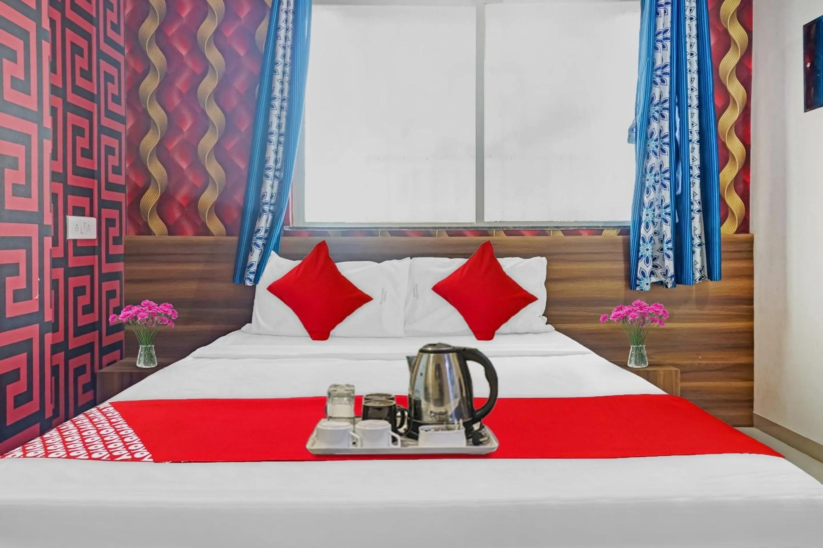 Bedroom, Bed in SPOT ON Swarg Executive Paradise Near Fun Time Multiplex