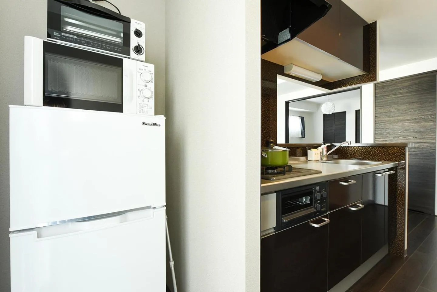 Dining area in Sun Court Maruyama Garden Hills
