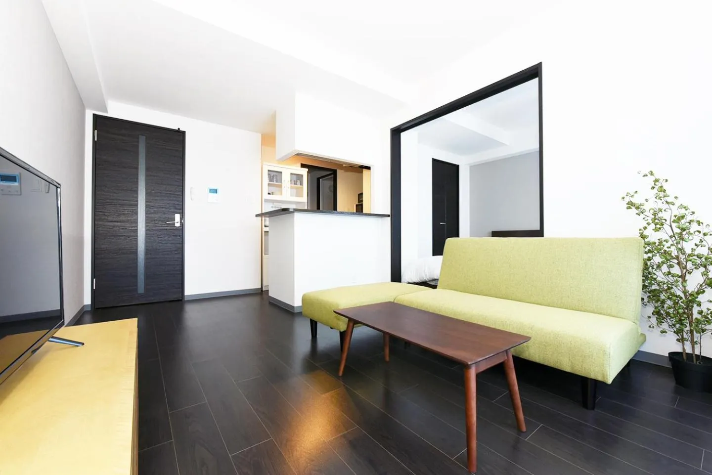 Dining area in Sun Court Maruyama Garden Hills