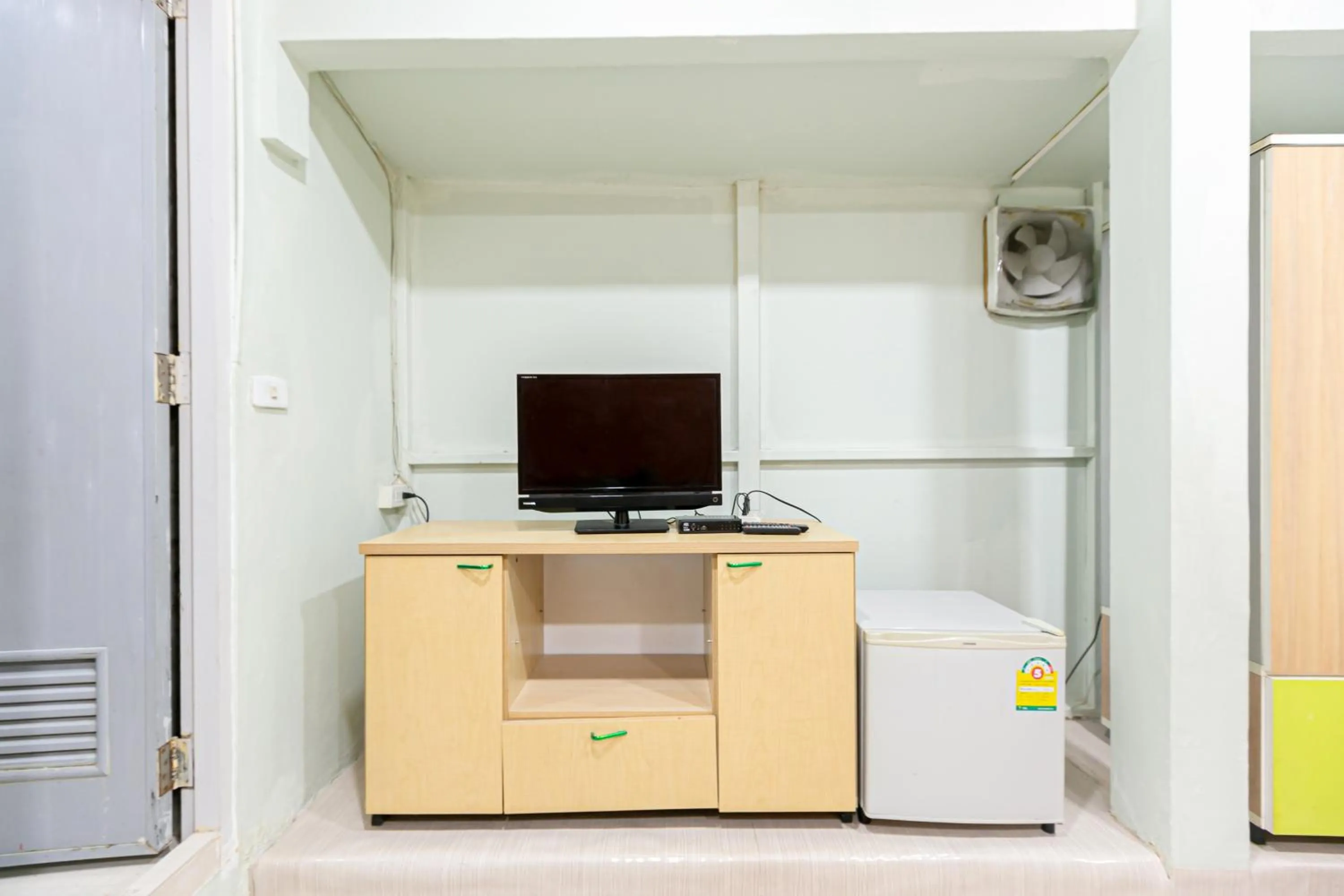 TV and multimedia in Freesia Saladaeng Silom Apartments