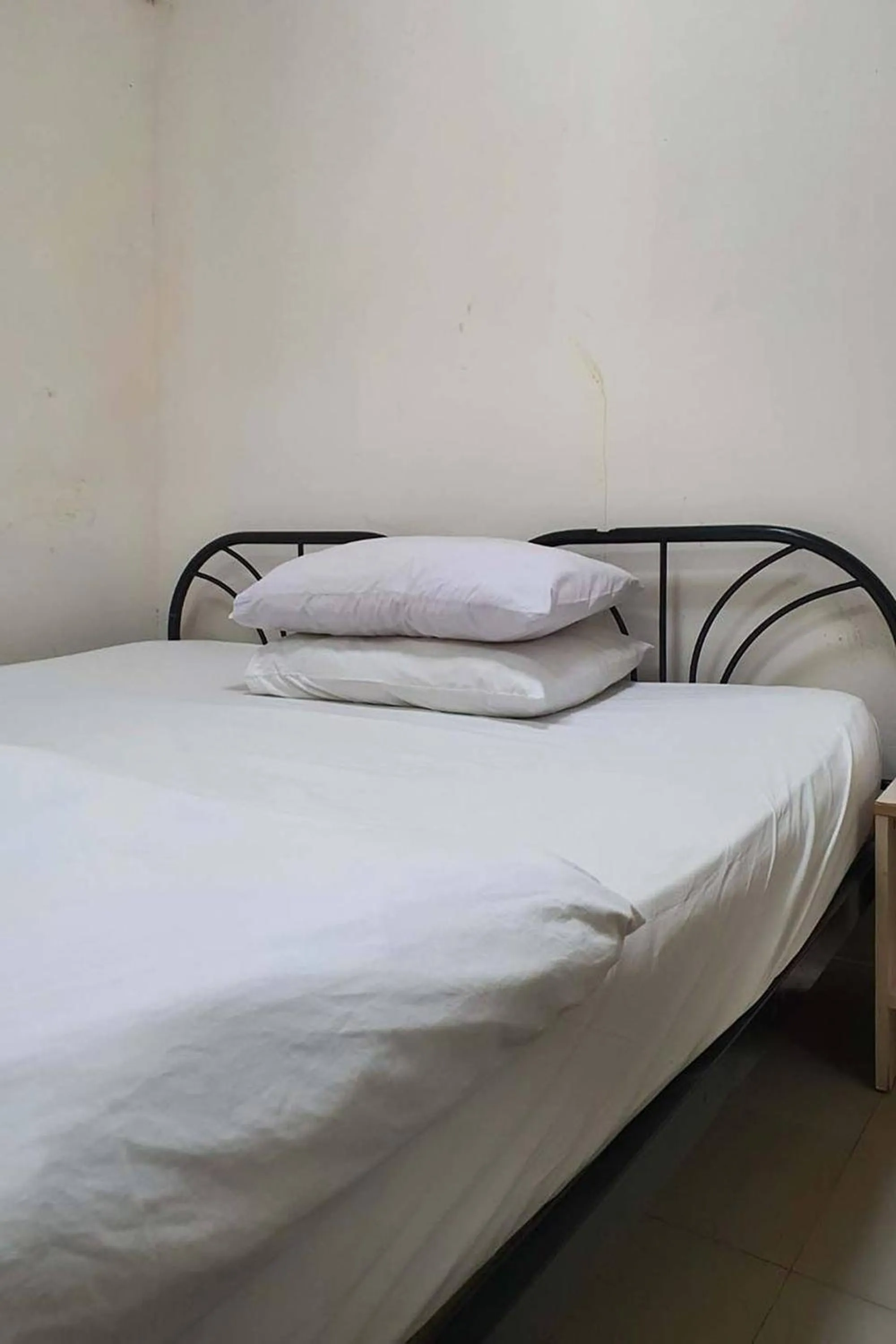 Bed in Freesia Saladaeng Silom Apartments