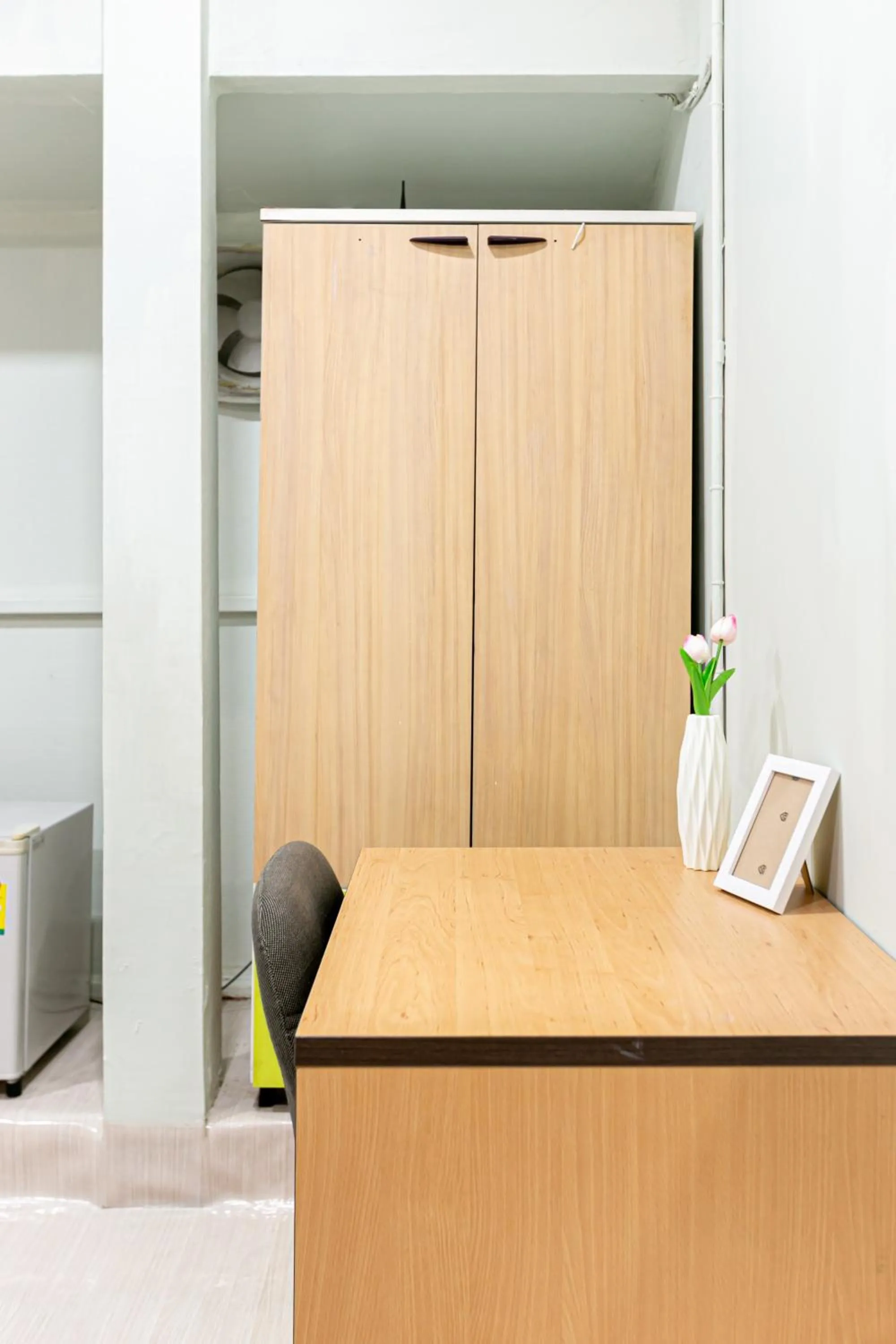 hair dresser in Freesia Saladaeng Silom Apartments