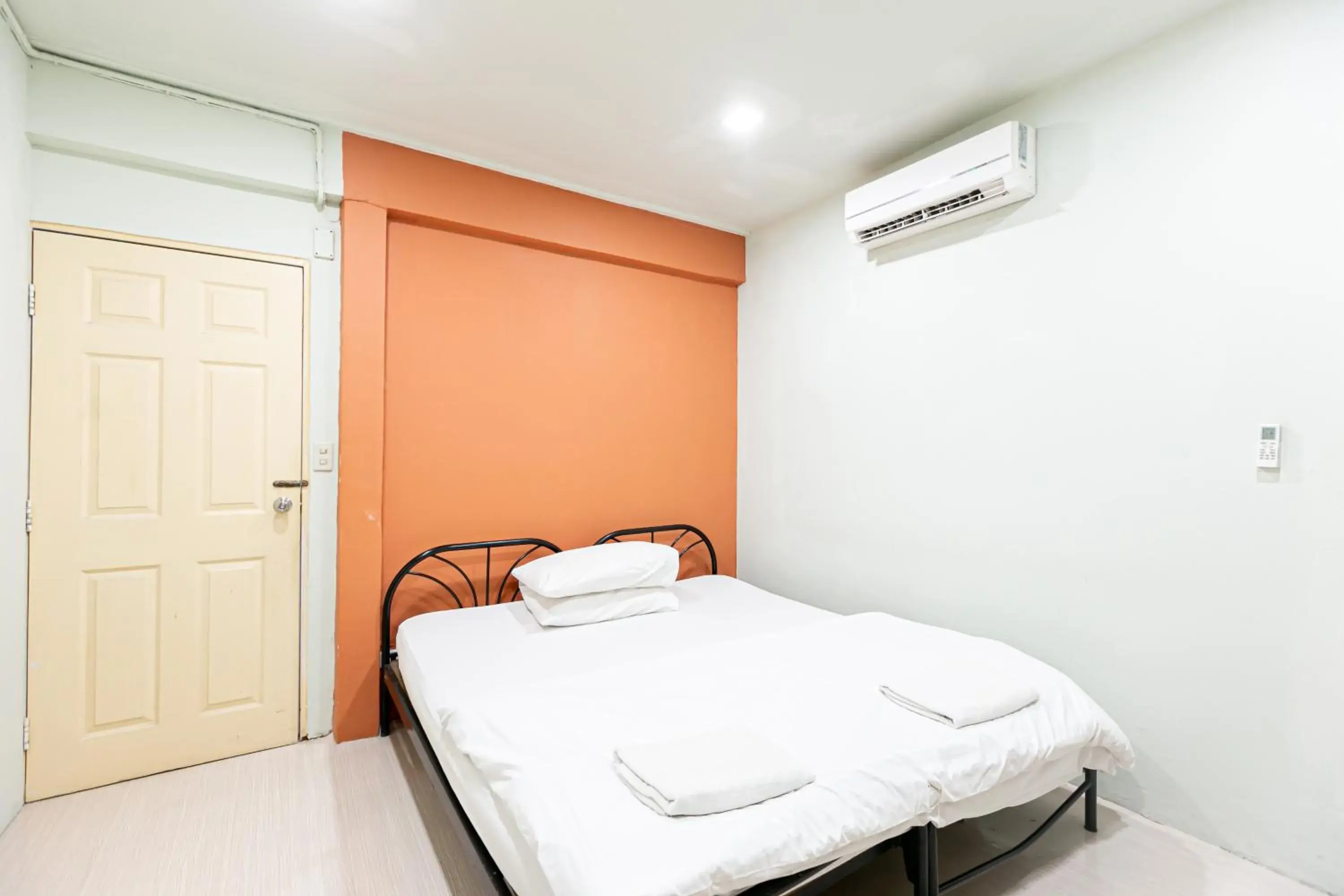 Standard Double Room in Freesia Saladaeng Silom Apartments Standard Double Room in Freesia Saladaeng Silom Apartments