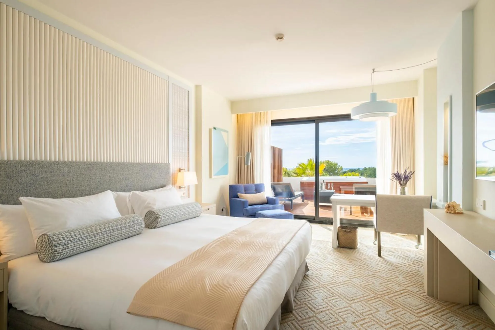 Bedroom, Bed in Eurostars Sitges