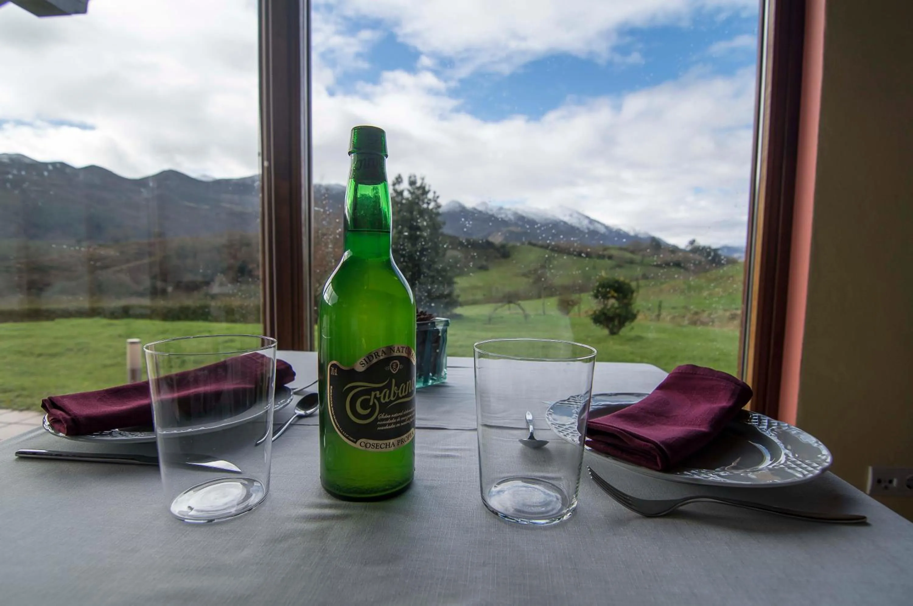 Mountain view in Hotel Puerta Del Oriente