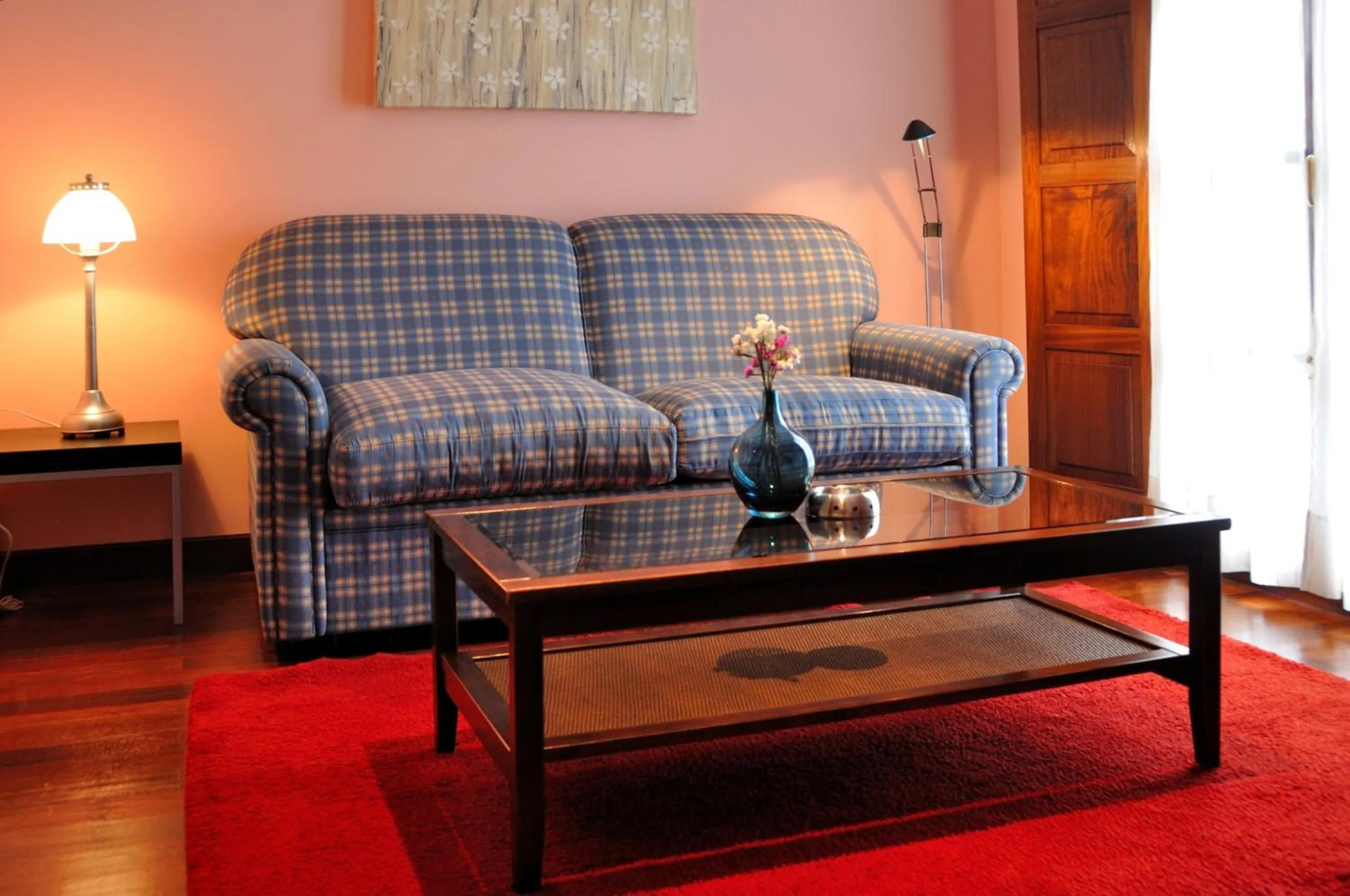 Living room in Hotel Puerta Del Oriente