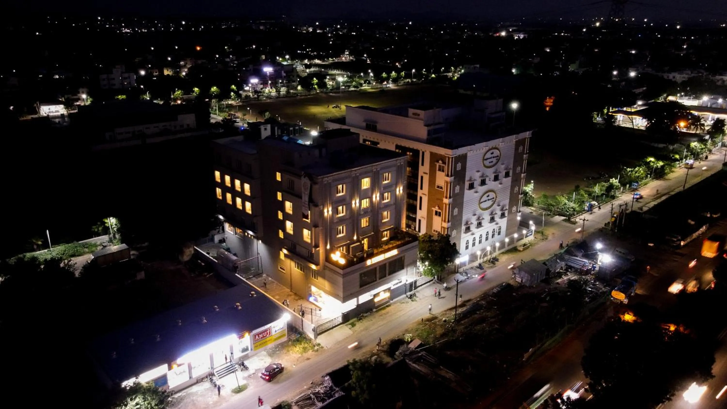 Property building, Bird's-eye View in V FIVE HOTEL