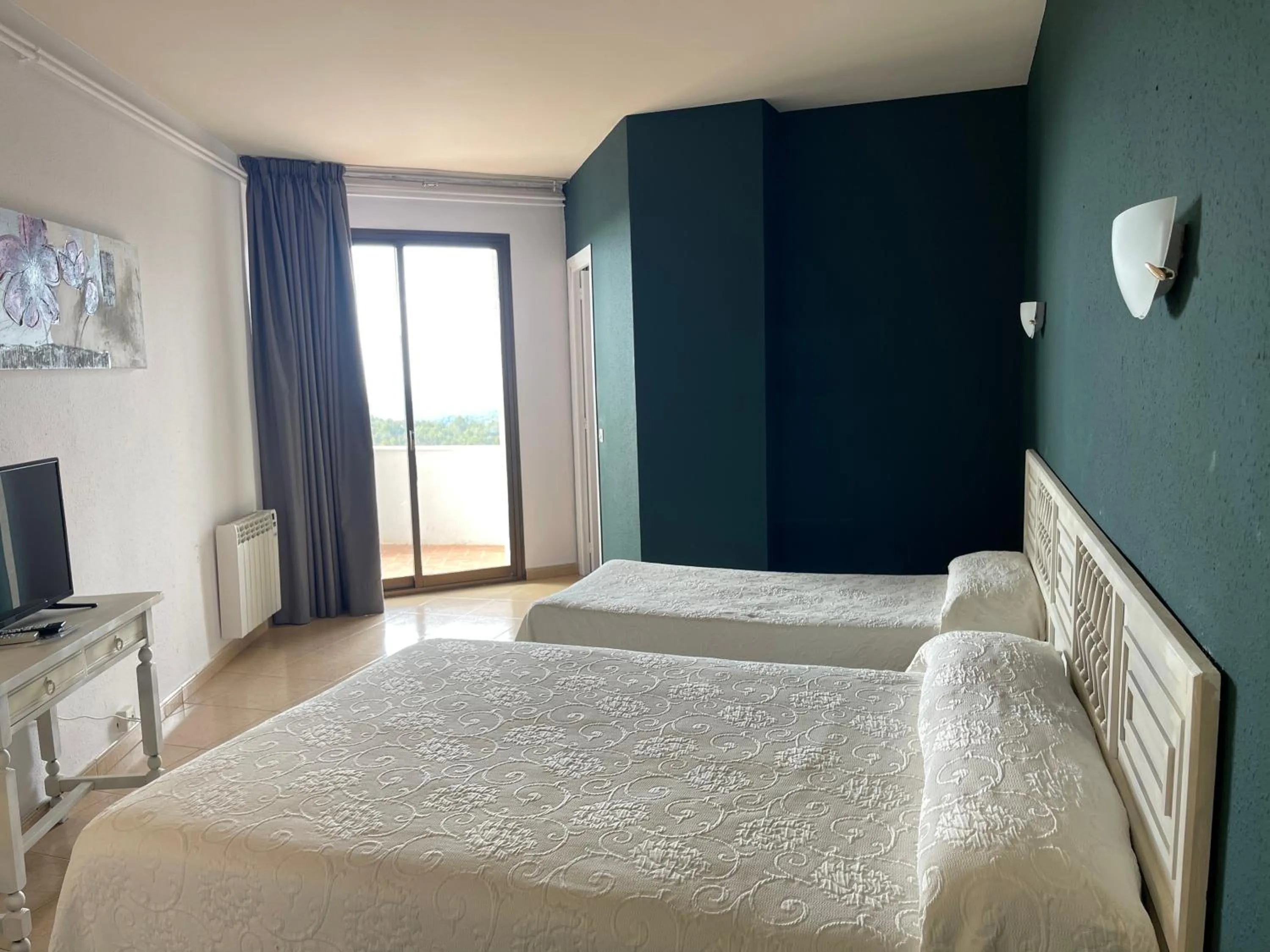 Photo of the whole room, Bed in Hotel Bruc