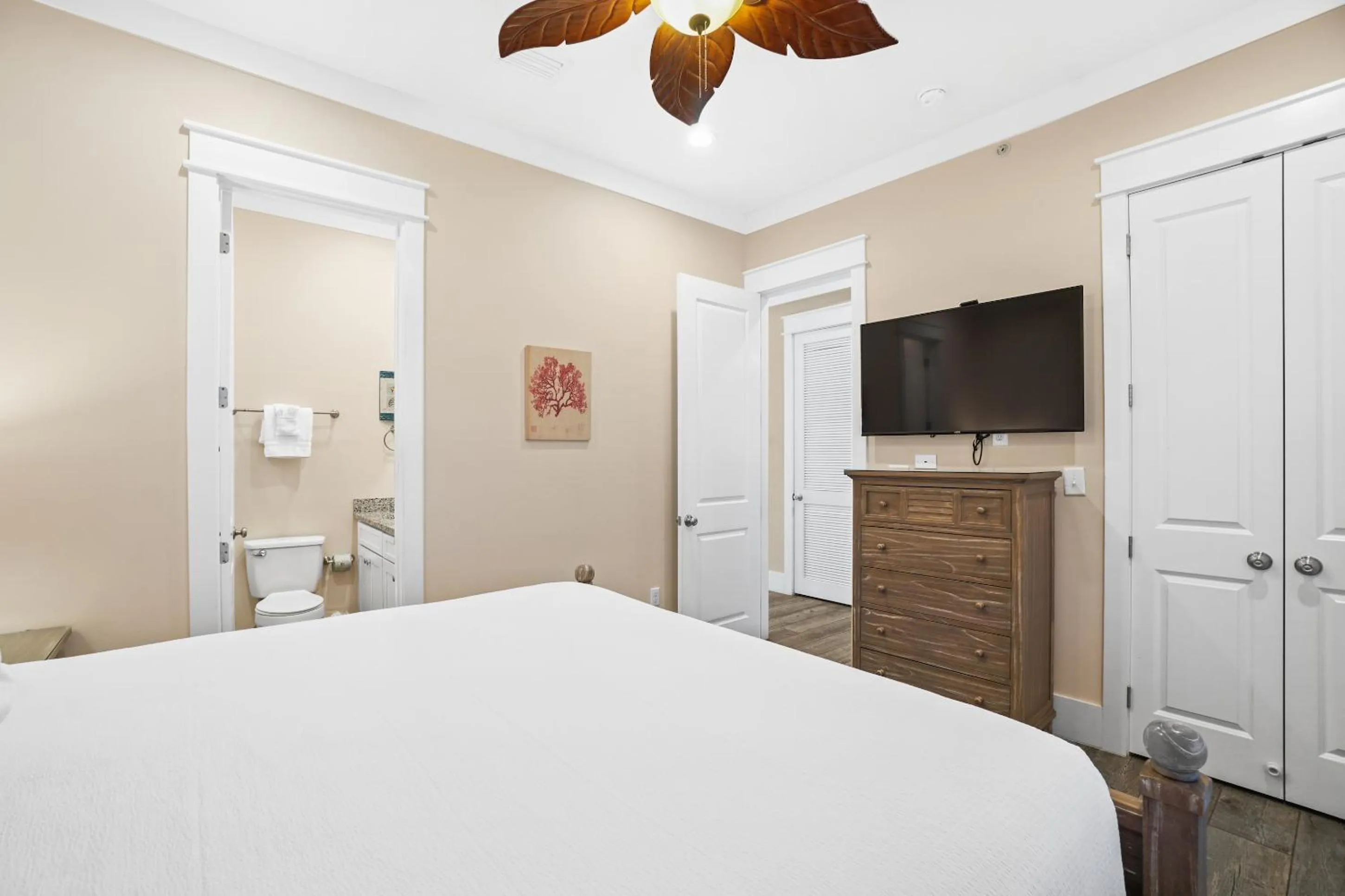 Bed in Beach House - Sweet N Salty by Panhandle Getaways