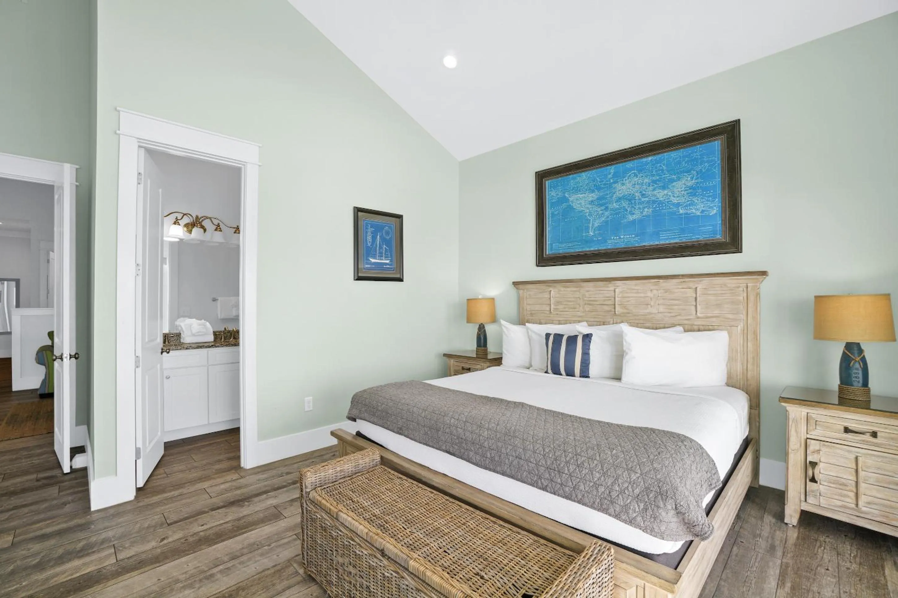 Bed in Beach House - Sweet N Salty by Panhandle Getaways