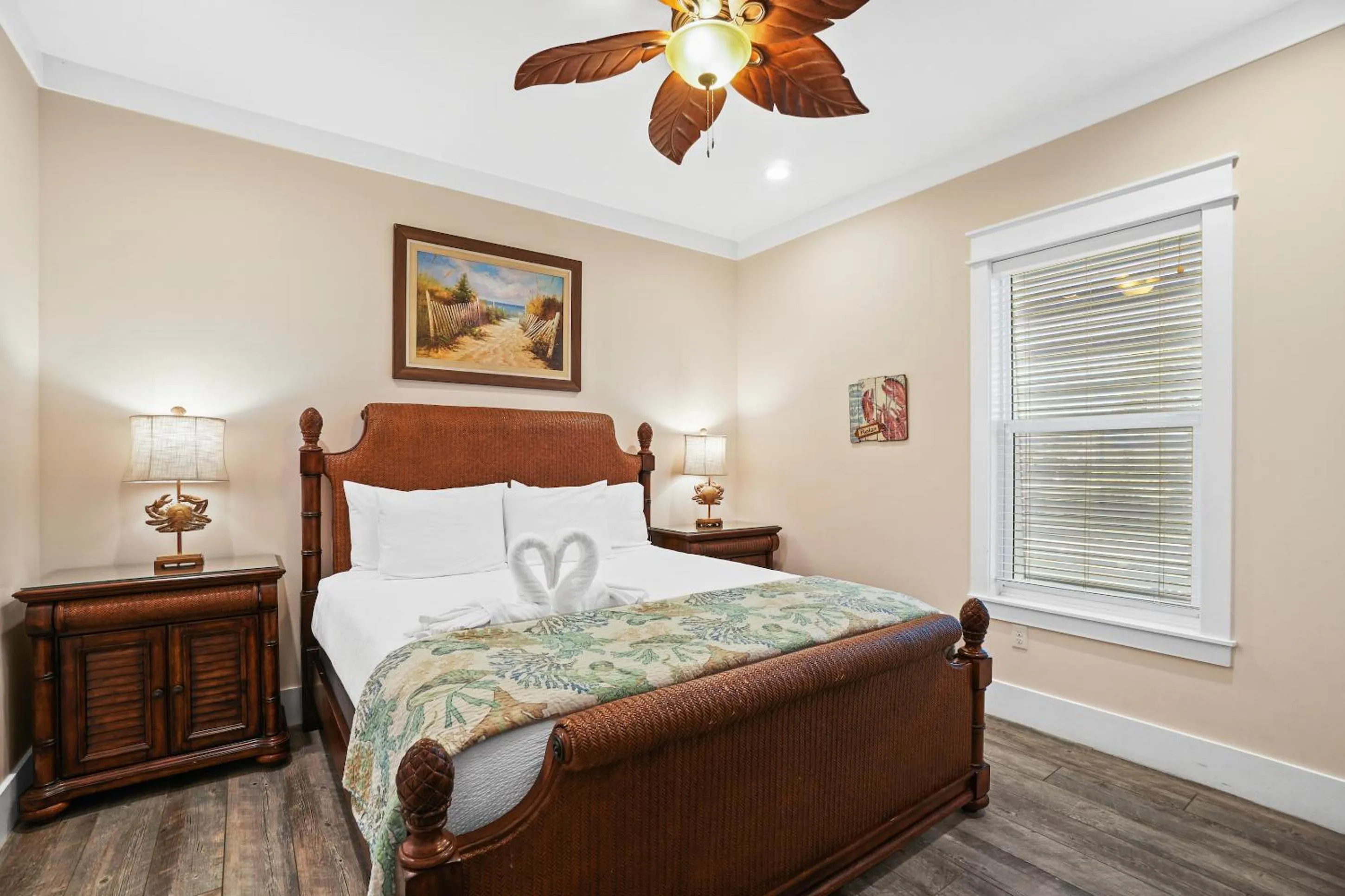 Bed in Beach House - Sweet N Salty by Panhandle Getaways