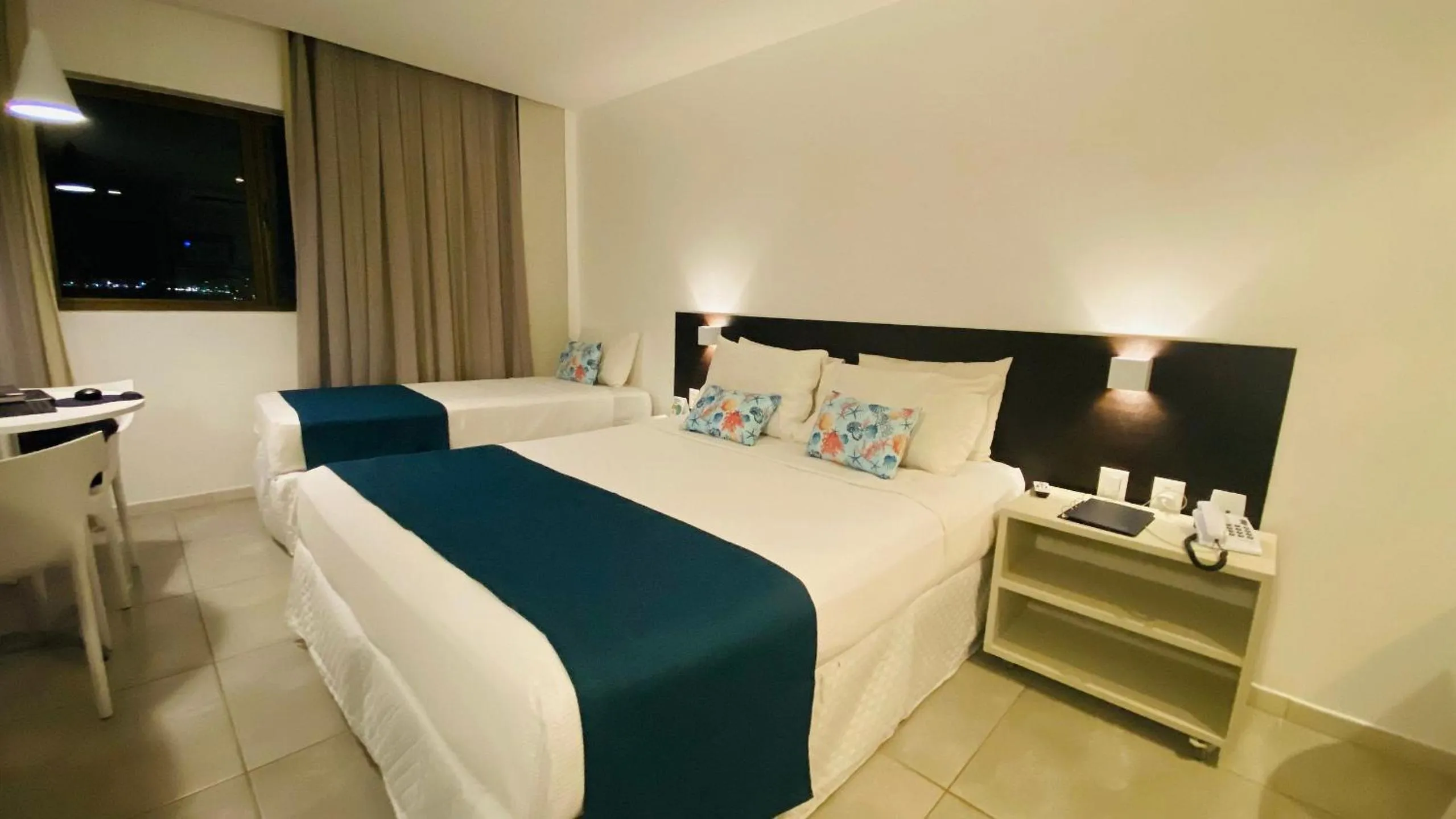 Photo of the whole room, Bed in Ritz Suítes-Maceió, Flat a Beira mar de temporada