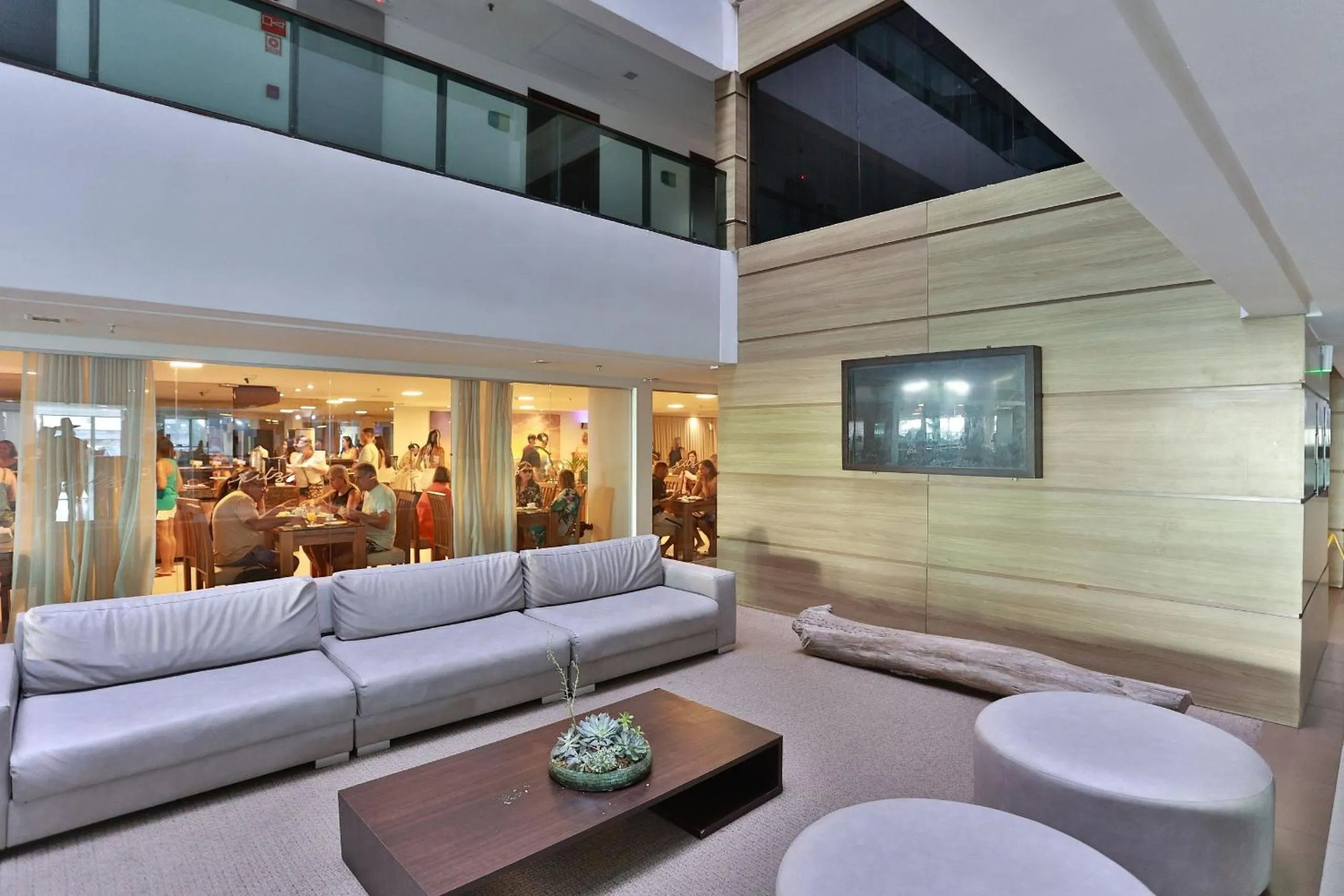 Restaurant/places to eat in Ritz Suítes-Maceió, Flat a Beira mar de temporada