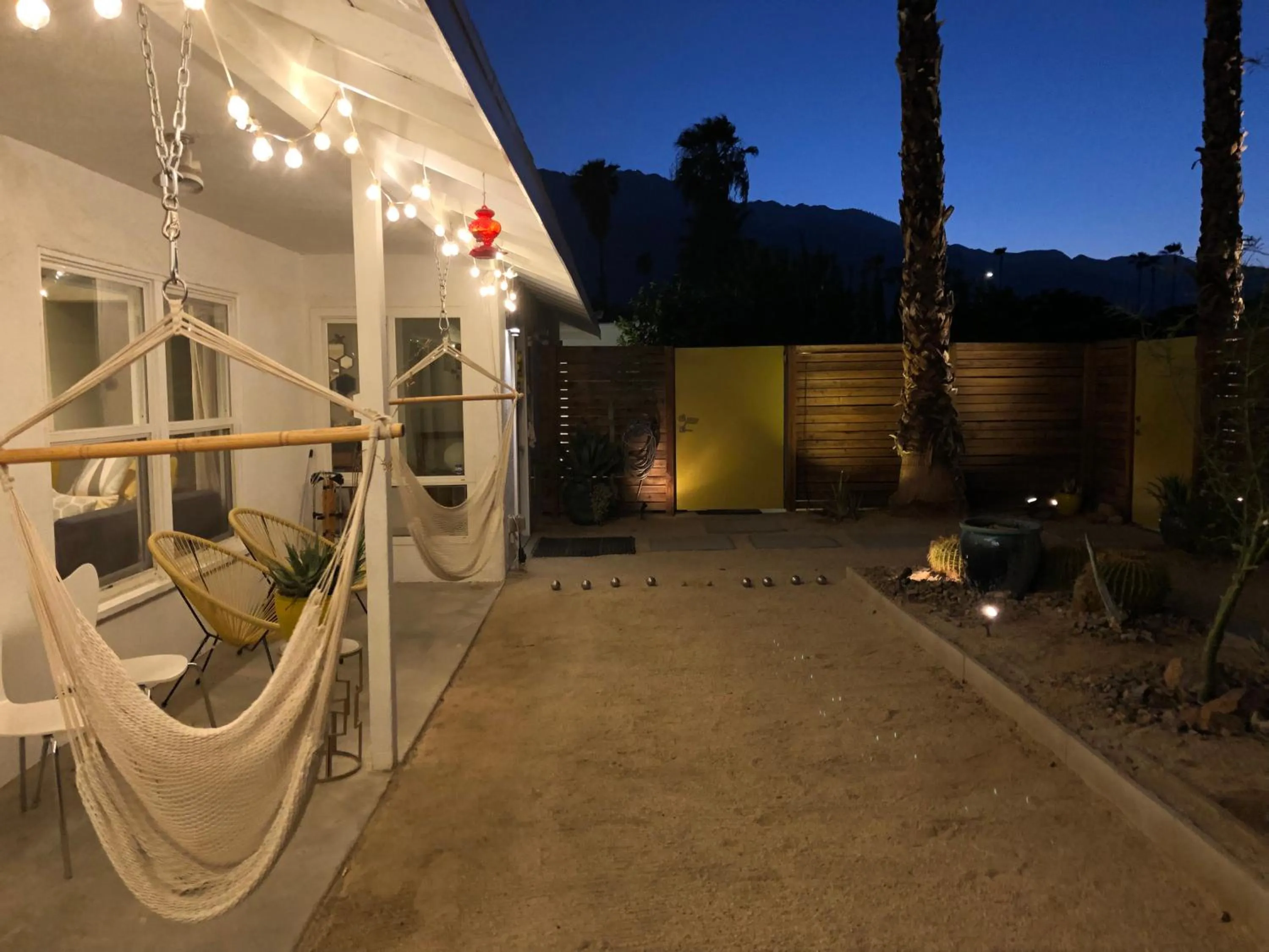 Amarillo House - Luxury Home with Pool & Spa