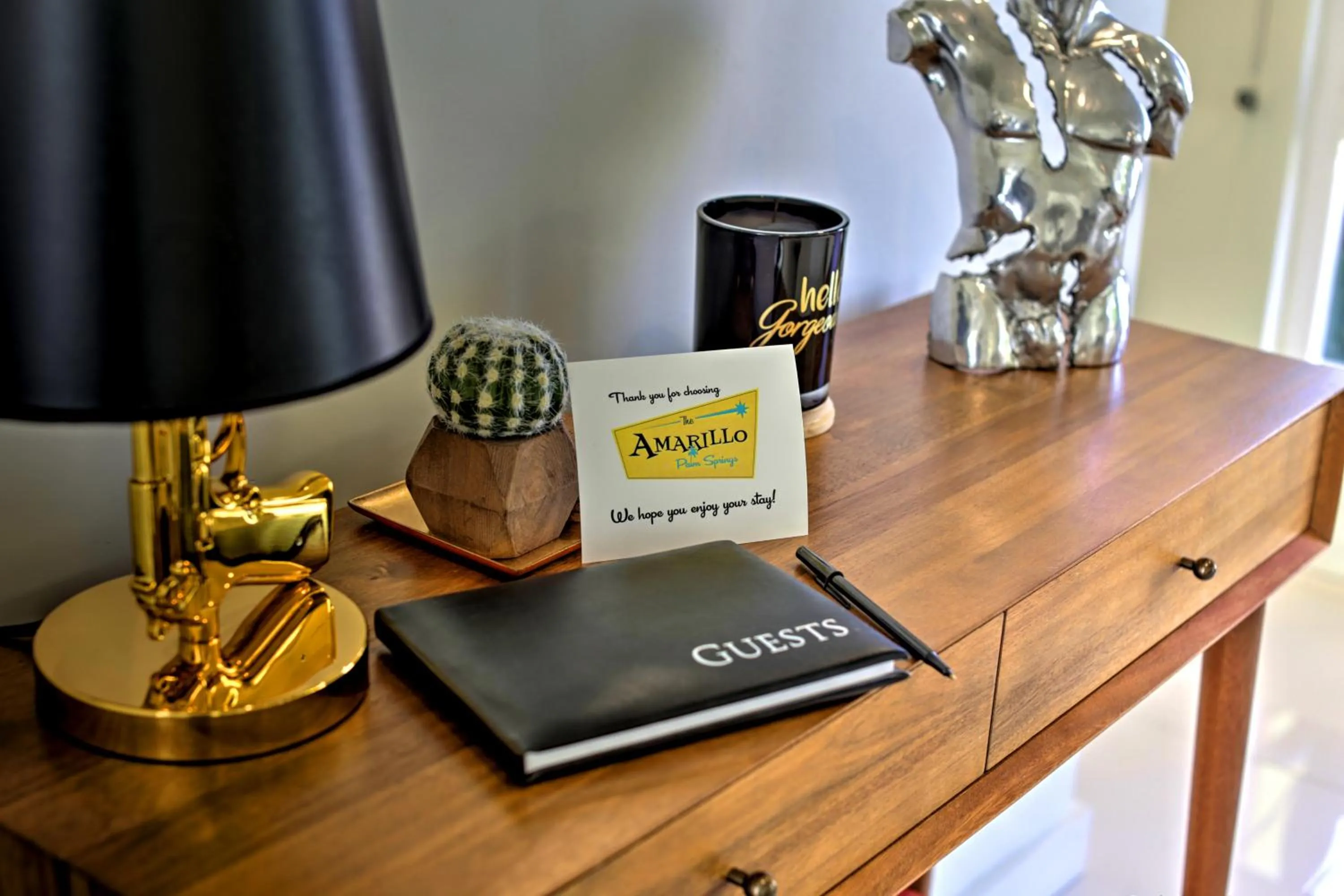 Amarillo House - Luxury Home with Pool & Spa