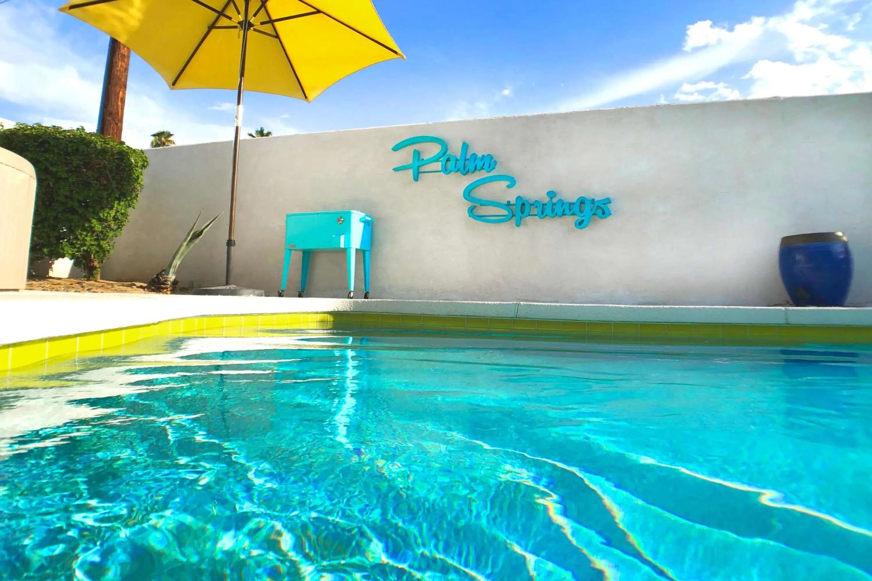 Amarillo House - Luxury Home with Pool & Spa