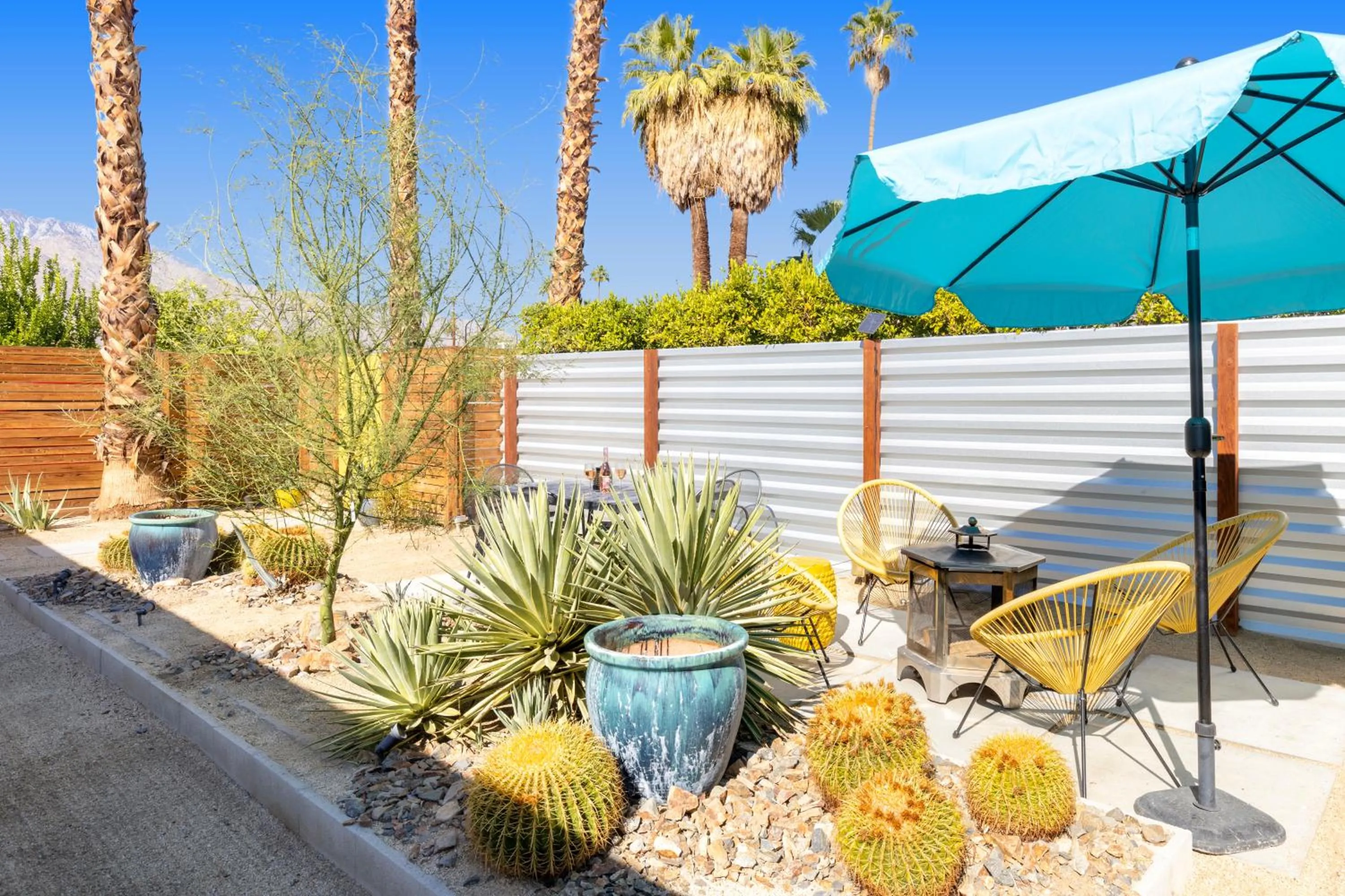 Amarillo House - Luxury Home with Pool & Spa