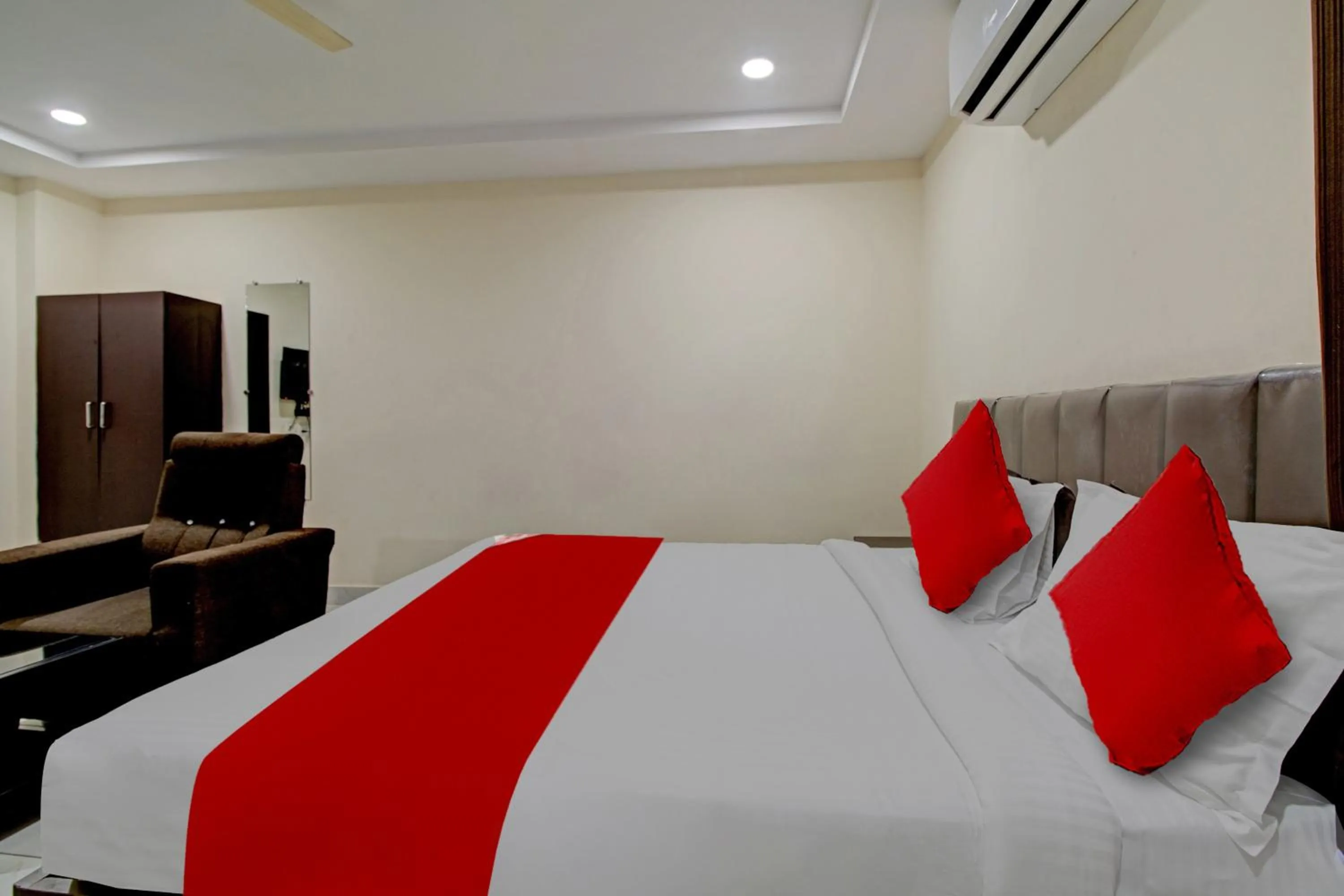 Bedroom in Super Hotel O CJ Pride