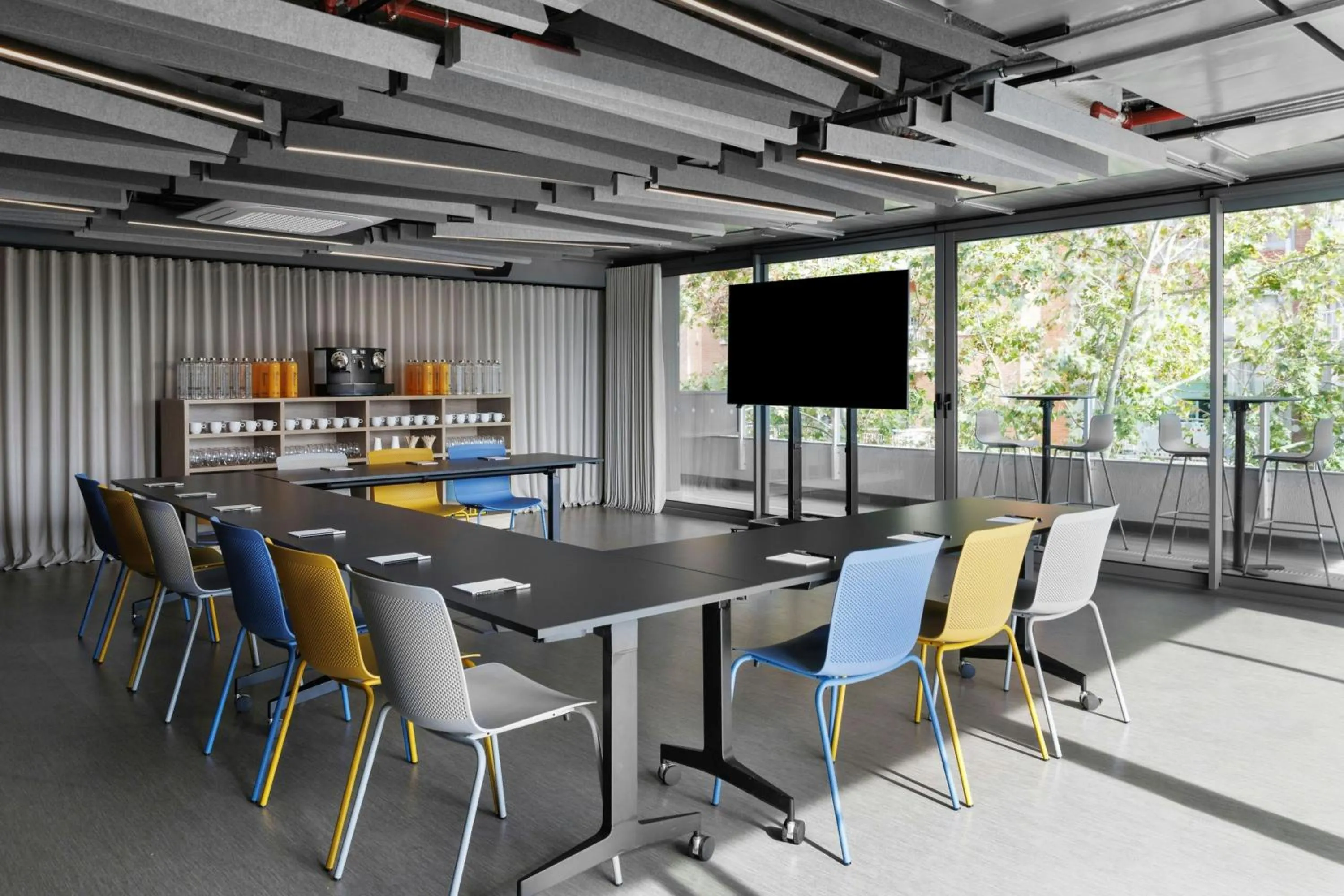 Meeting/conference room in Moxy Barcelona