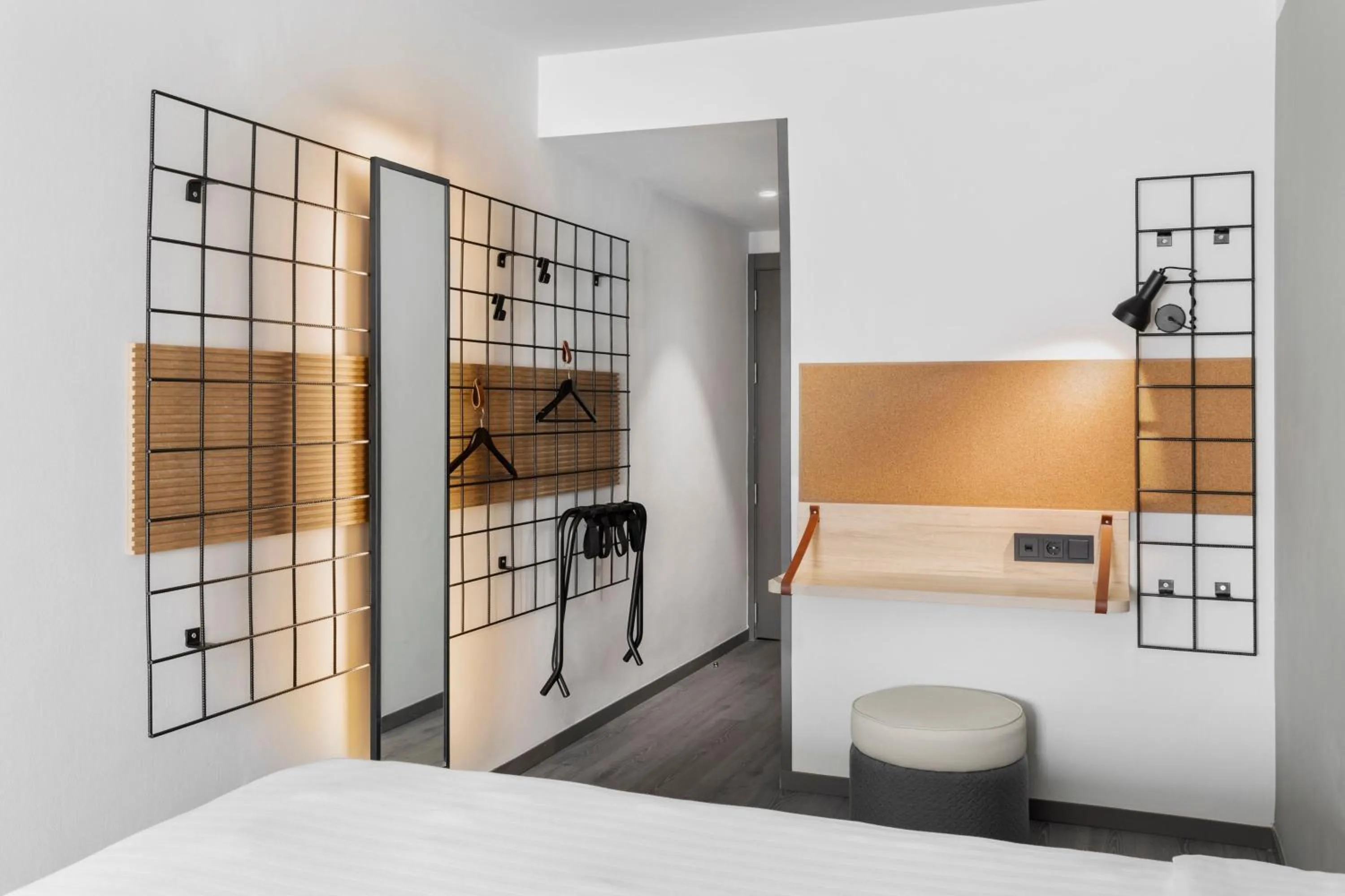 Photo of the whole room, Bed in Moxy Barcelona