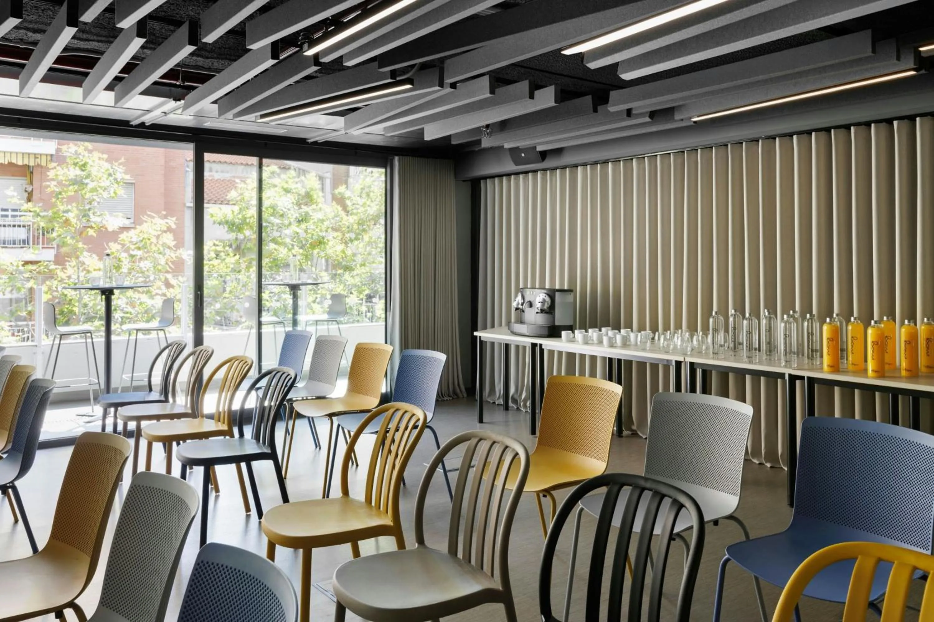 Meeting/conference room in Moxy Barcelona