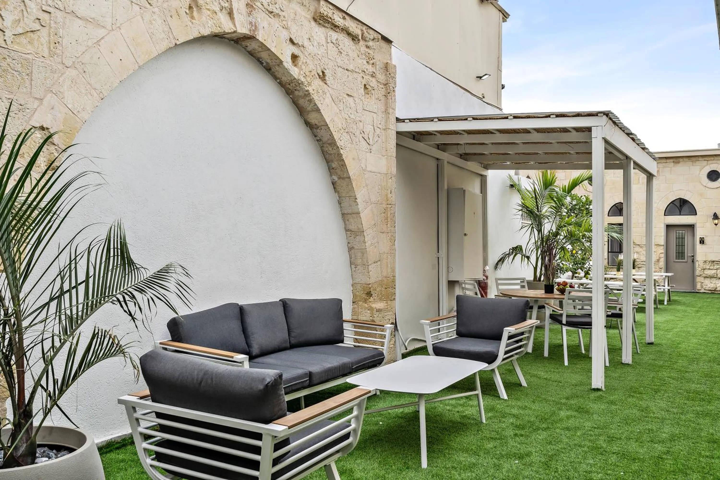 Patio in Old City Boutique - By La Finca Hotels