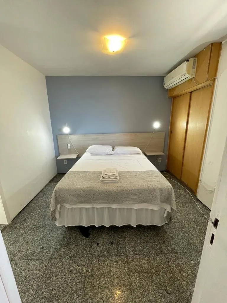 Bed in Flat Atlântico Neto