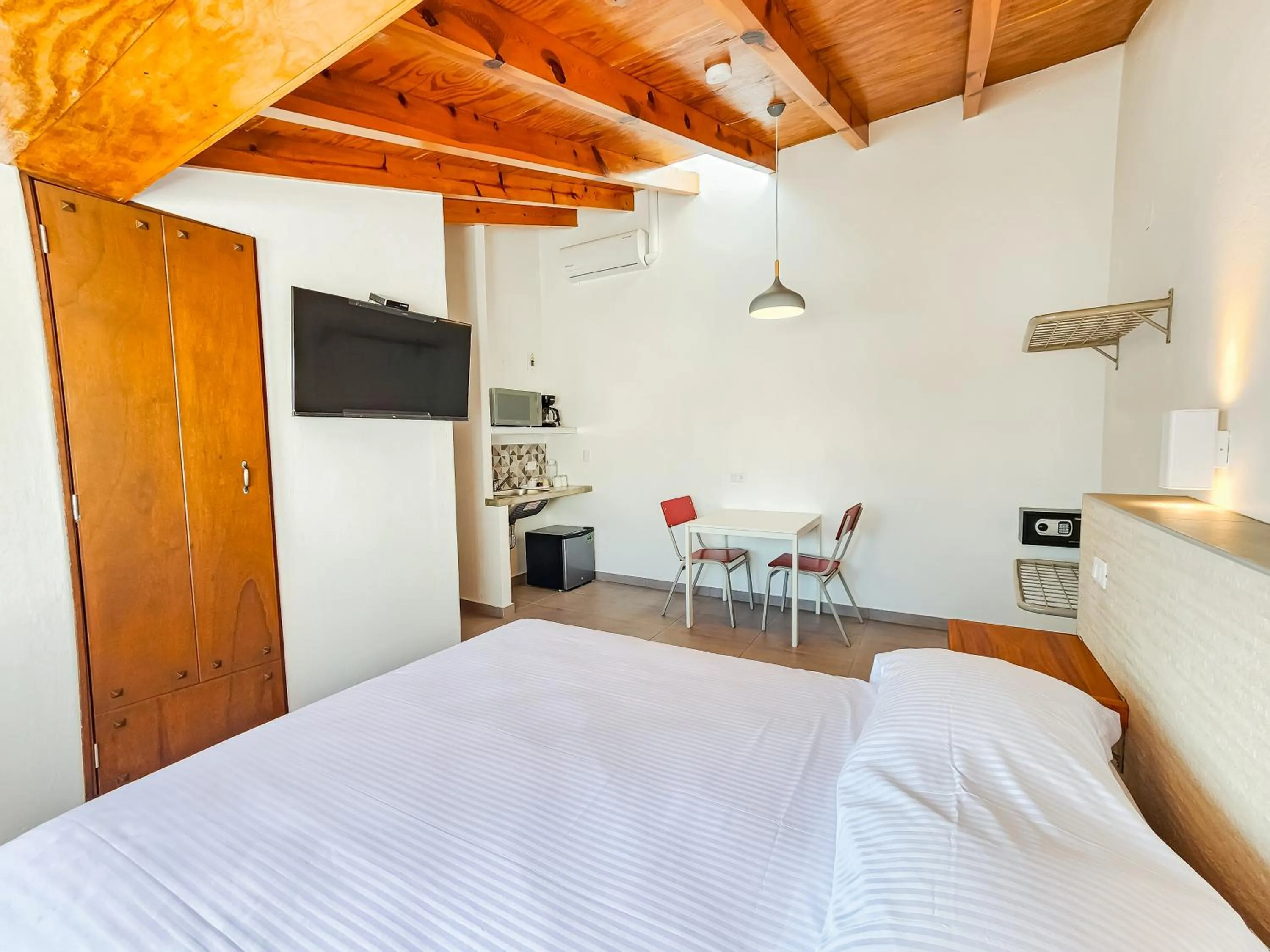 Bed in Niebla Suites