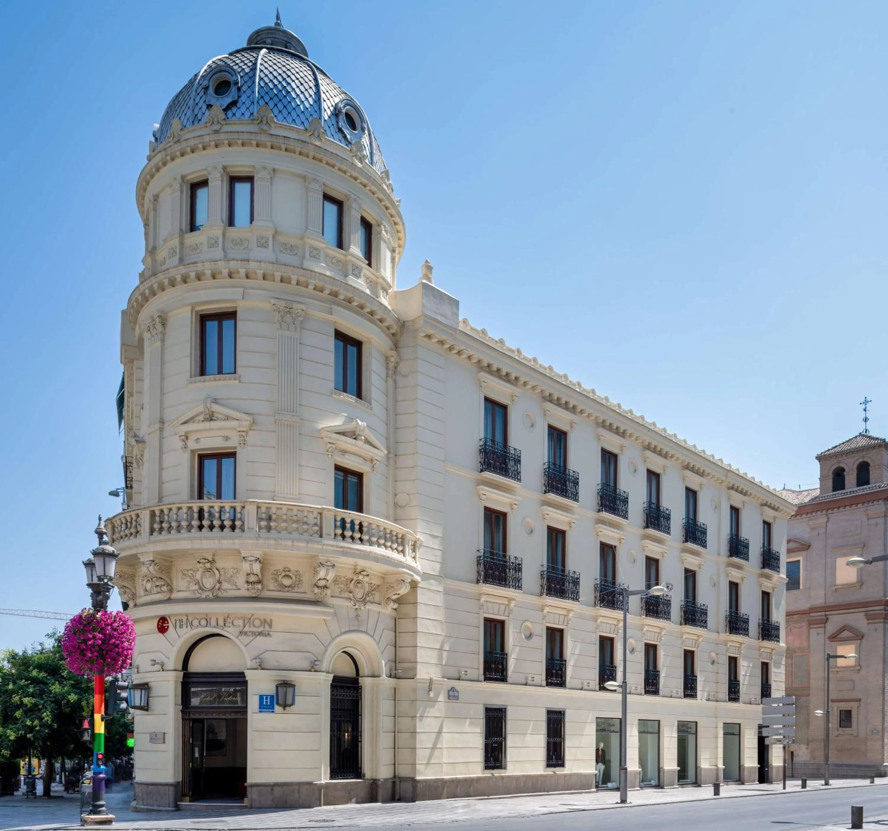 Property building in NH Collection Victoria