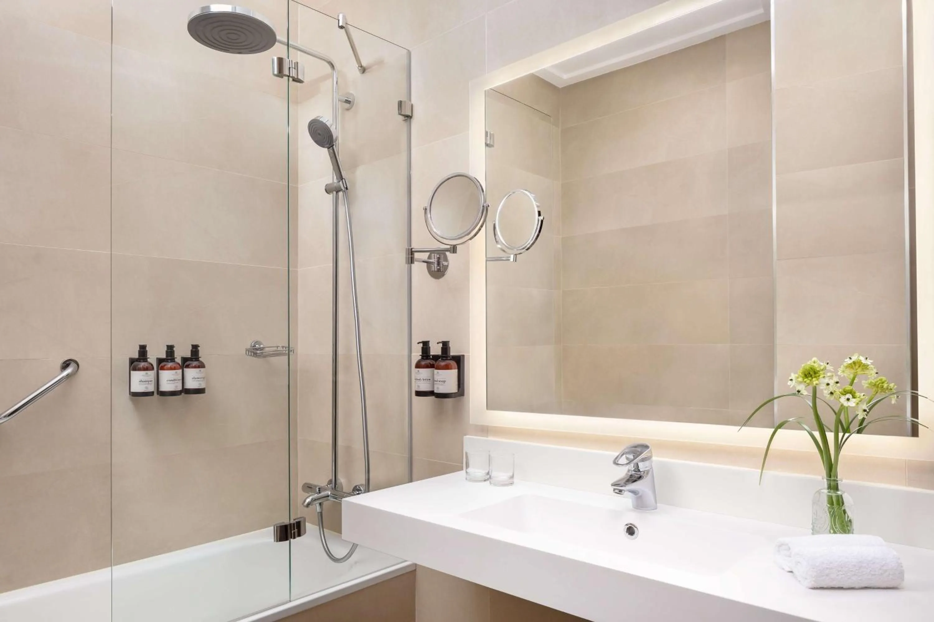 Bathroom in NH Collection Victoria