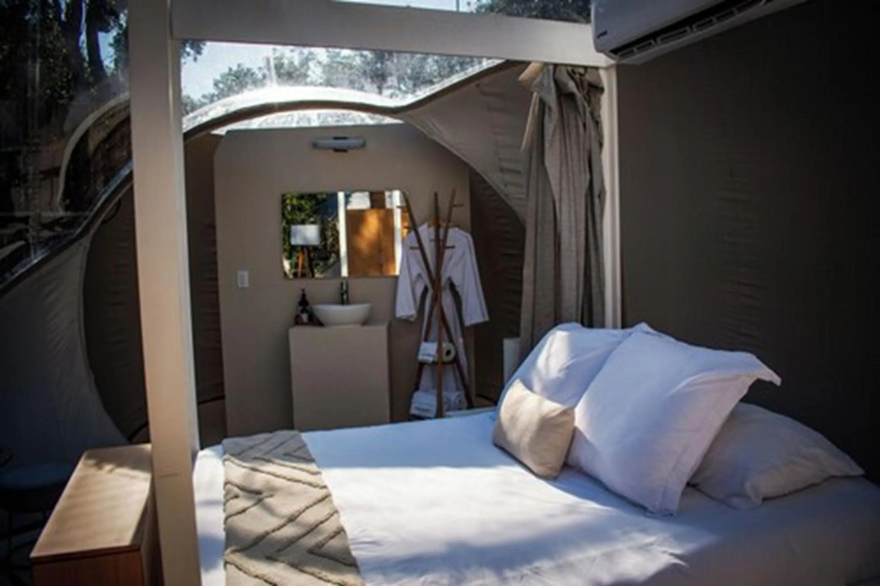 Photo of the whole room, Bed in Alma Maya Resort - Riviera Maya