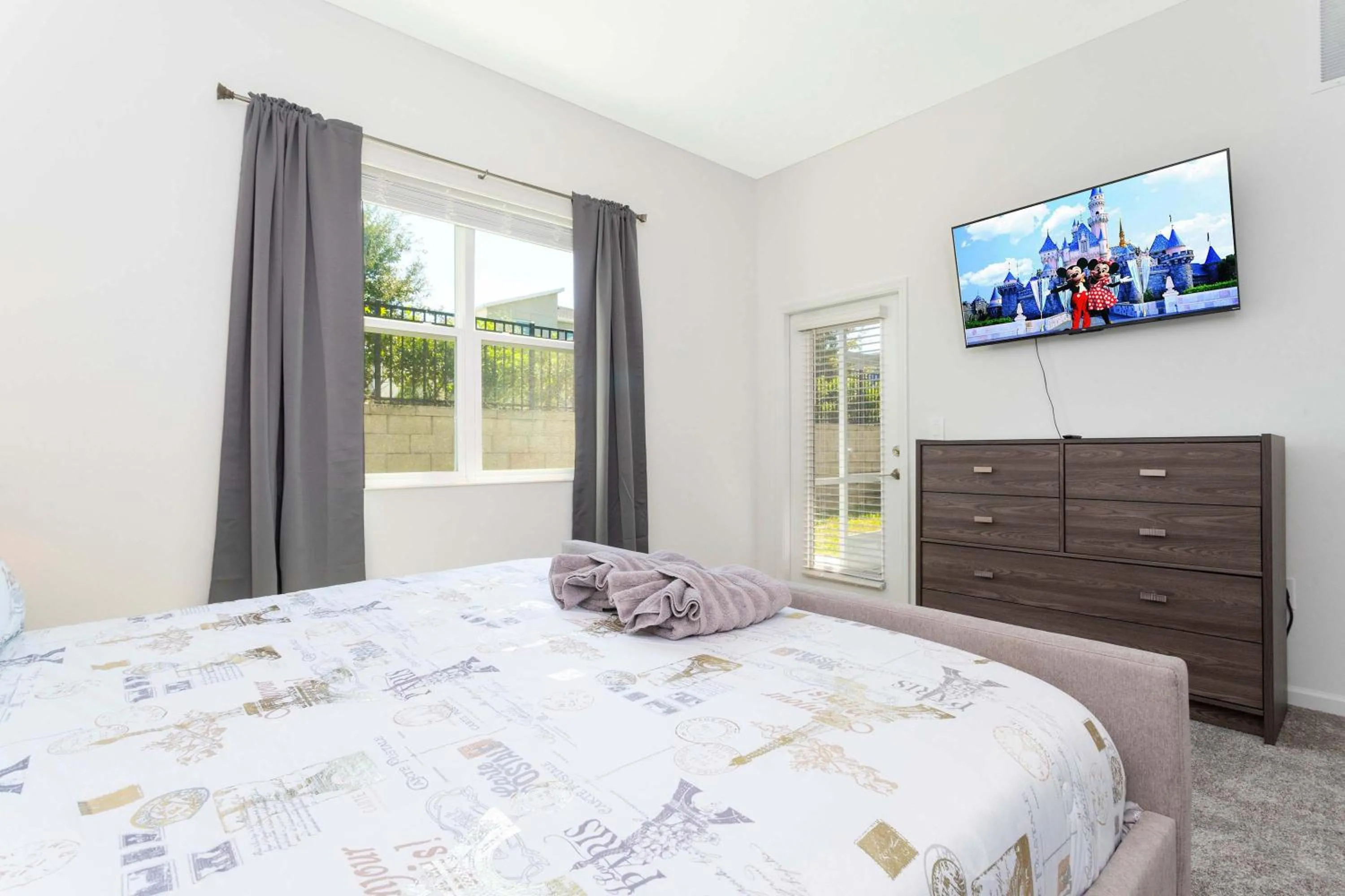 Bed in Family Friendly 2 Bd Close to Disney @Champions Gate 8899