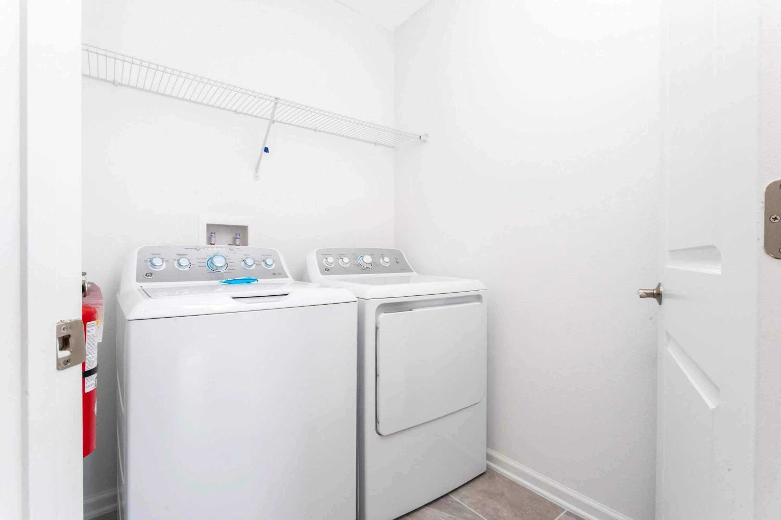 Family Friendly 2 Bd Close to Disney @Champions Gate 8899