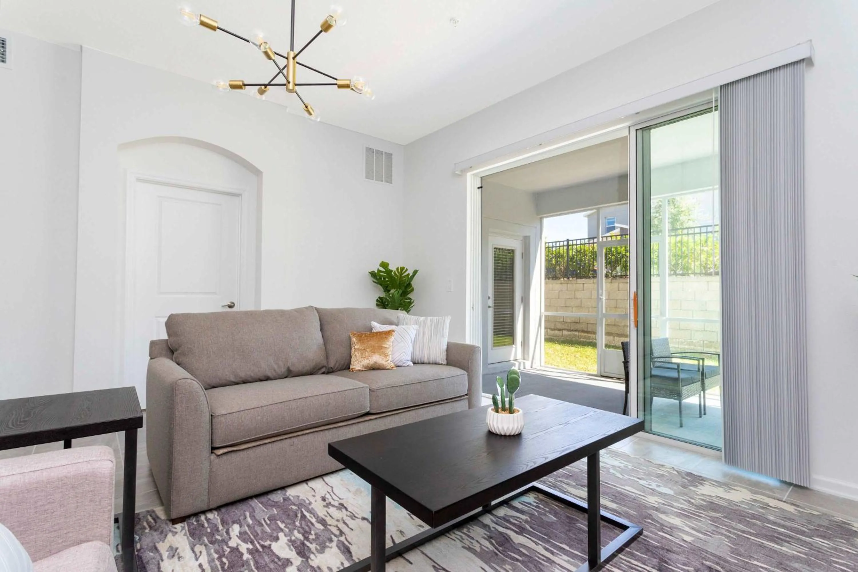 Family Friendly 2 Bd Close to Disney @Champions Gate 8899