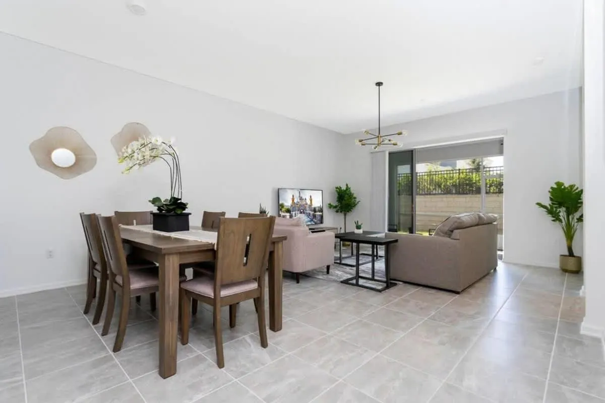 Family Friendly 2 Bd Close to Disney @Champions Gate 8899