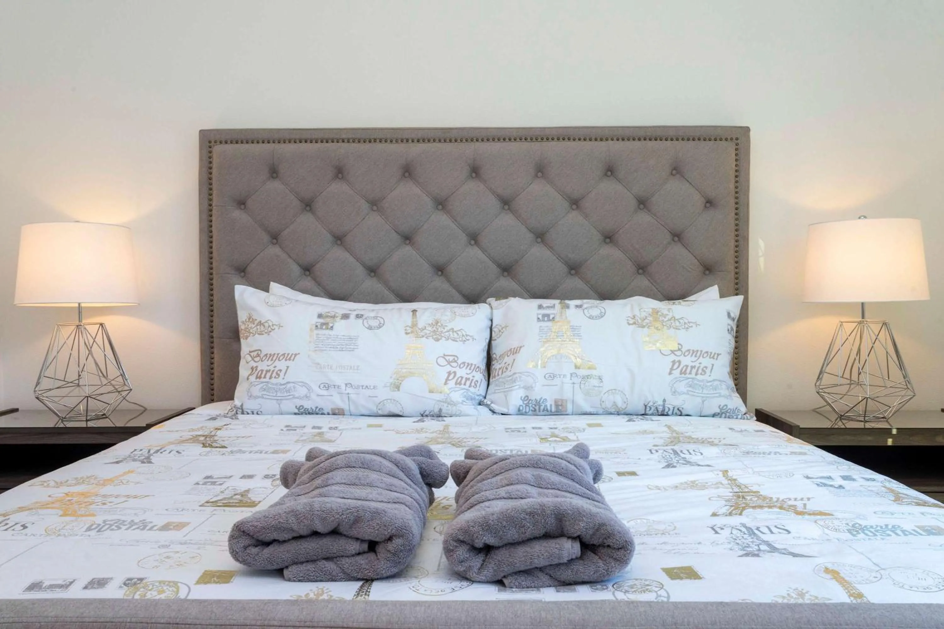 Bed in Family Friendly 2 Bd Close to Disney @Champions Gate 8899