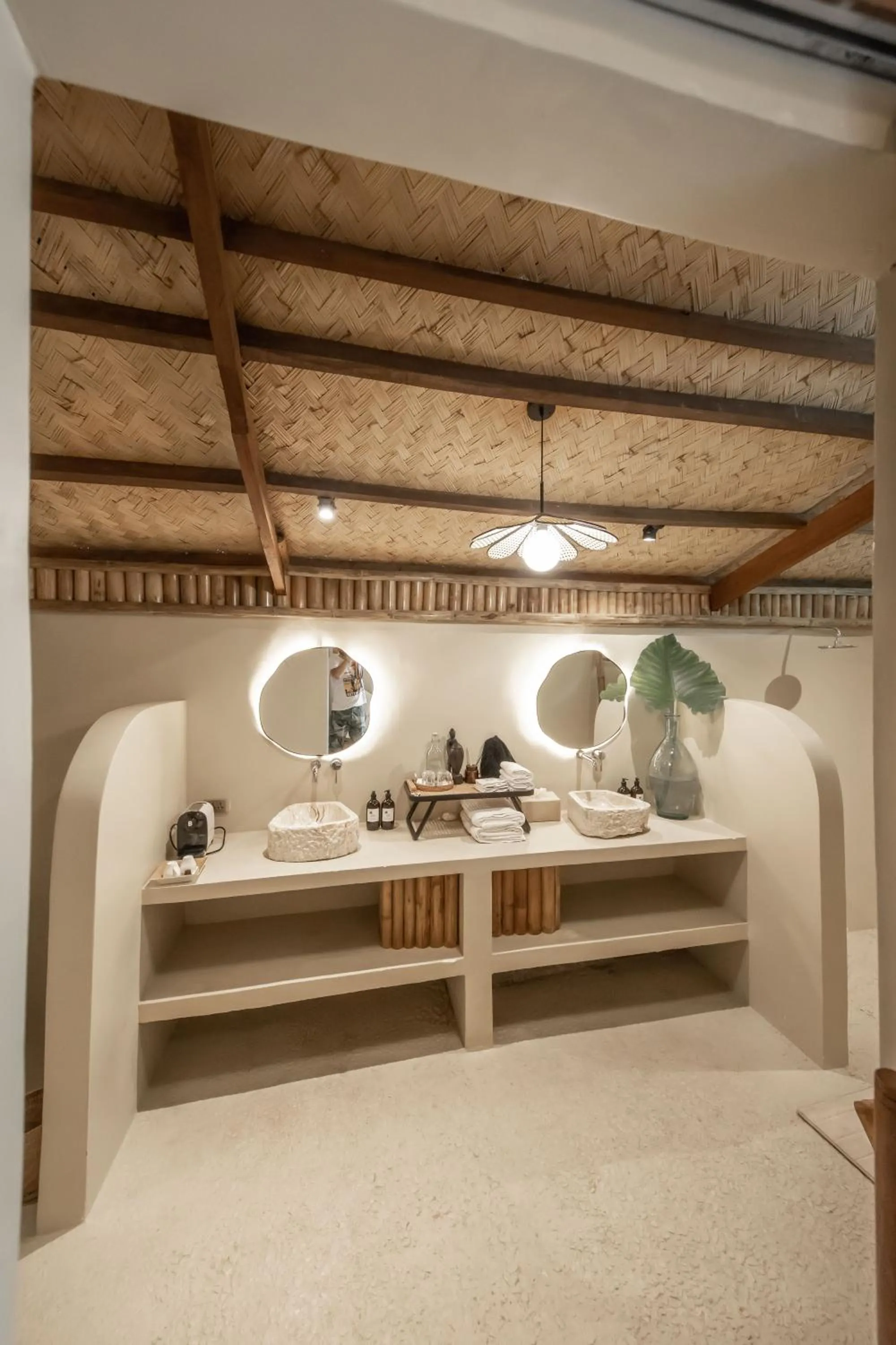 Bathroom in The Beach House Ocam Ocam