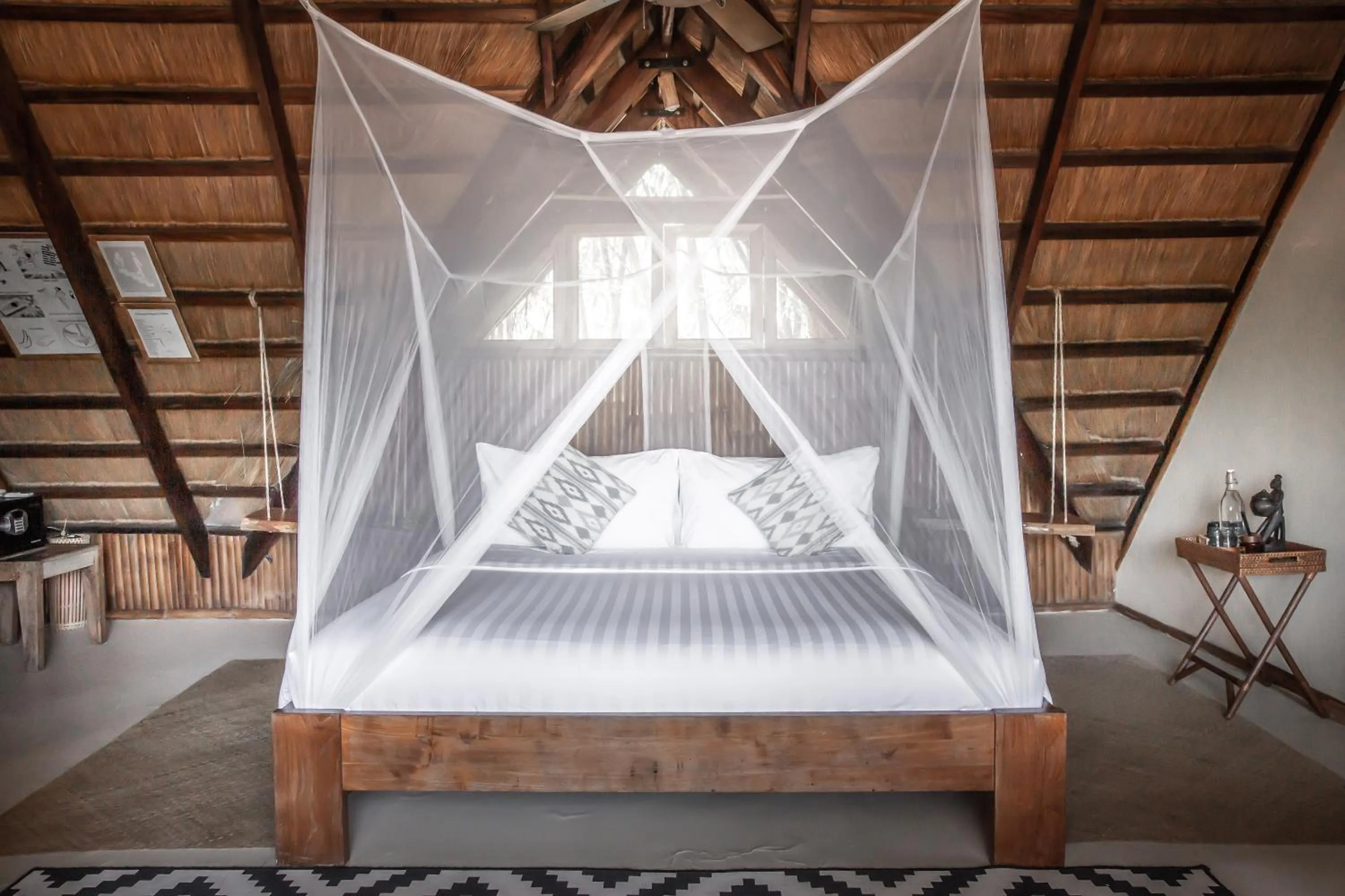 Bed in The Beach House Ocam Ocam