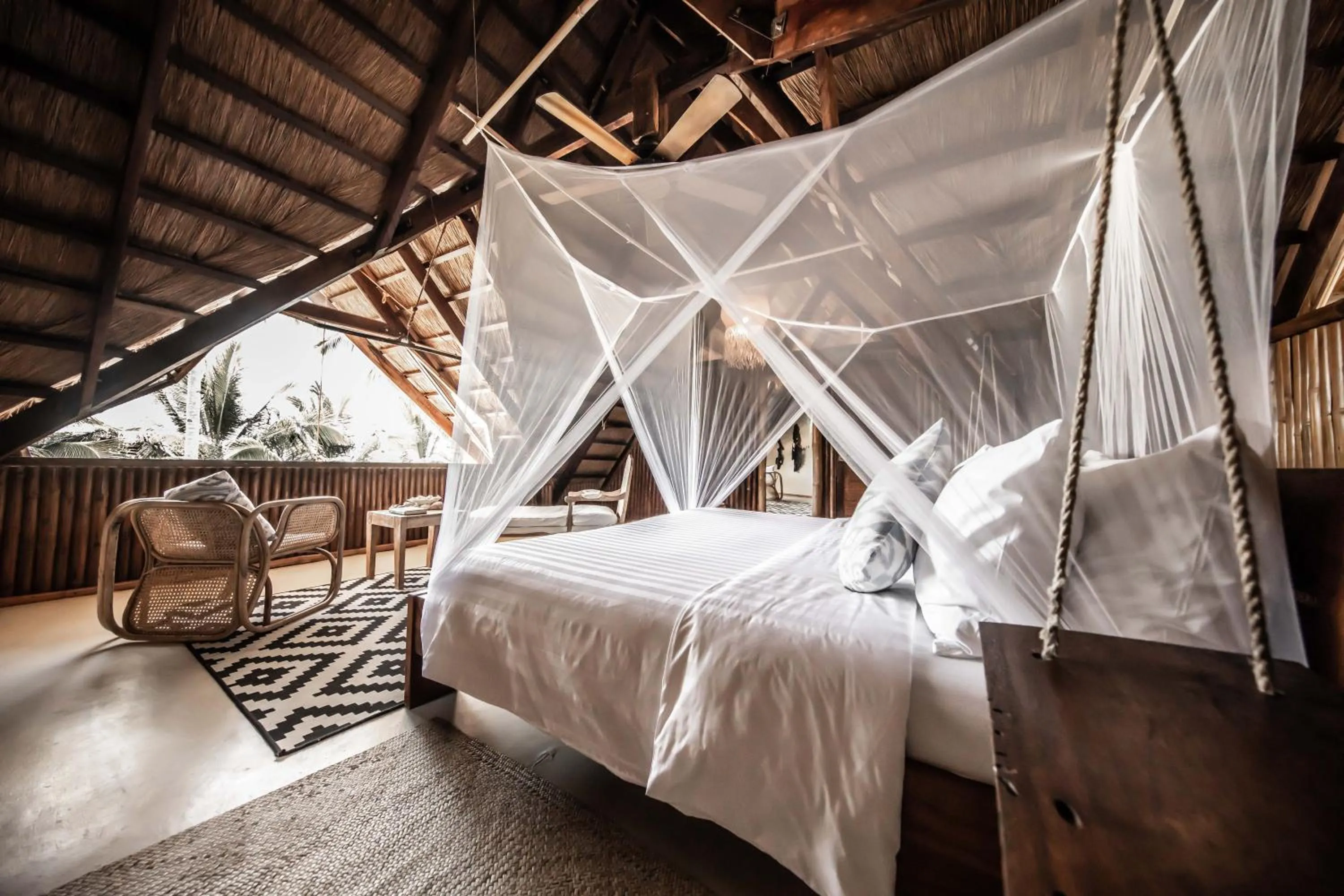 Bed in The Beach House Ocam Ocam