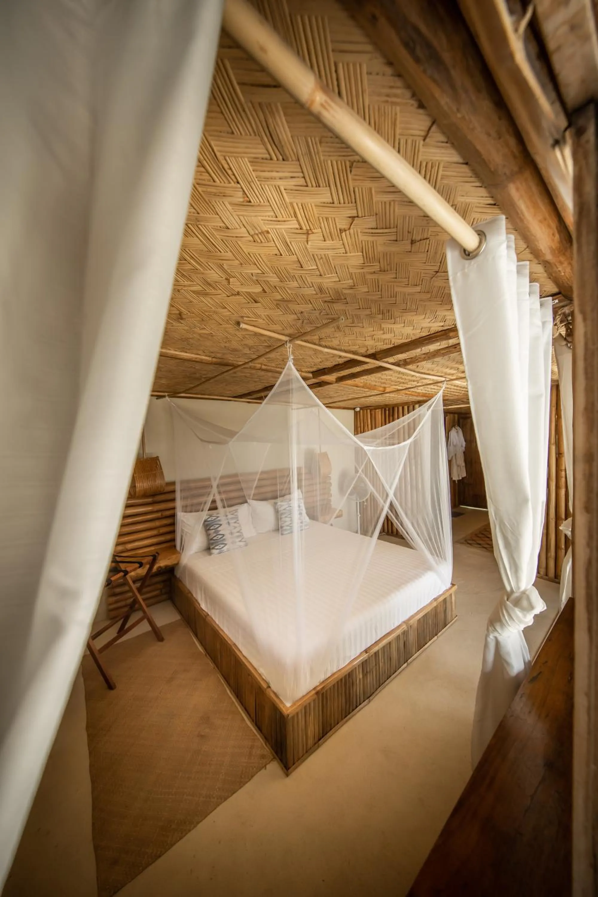 Bed in The Beach House Ocam Ocam