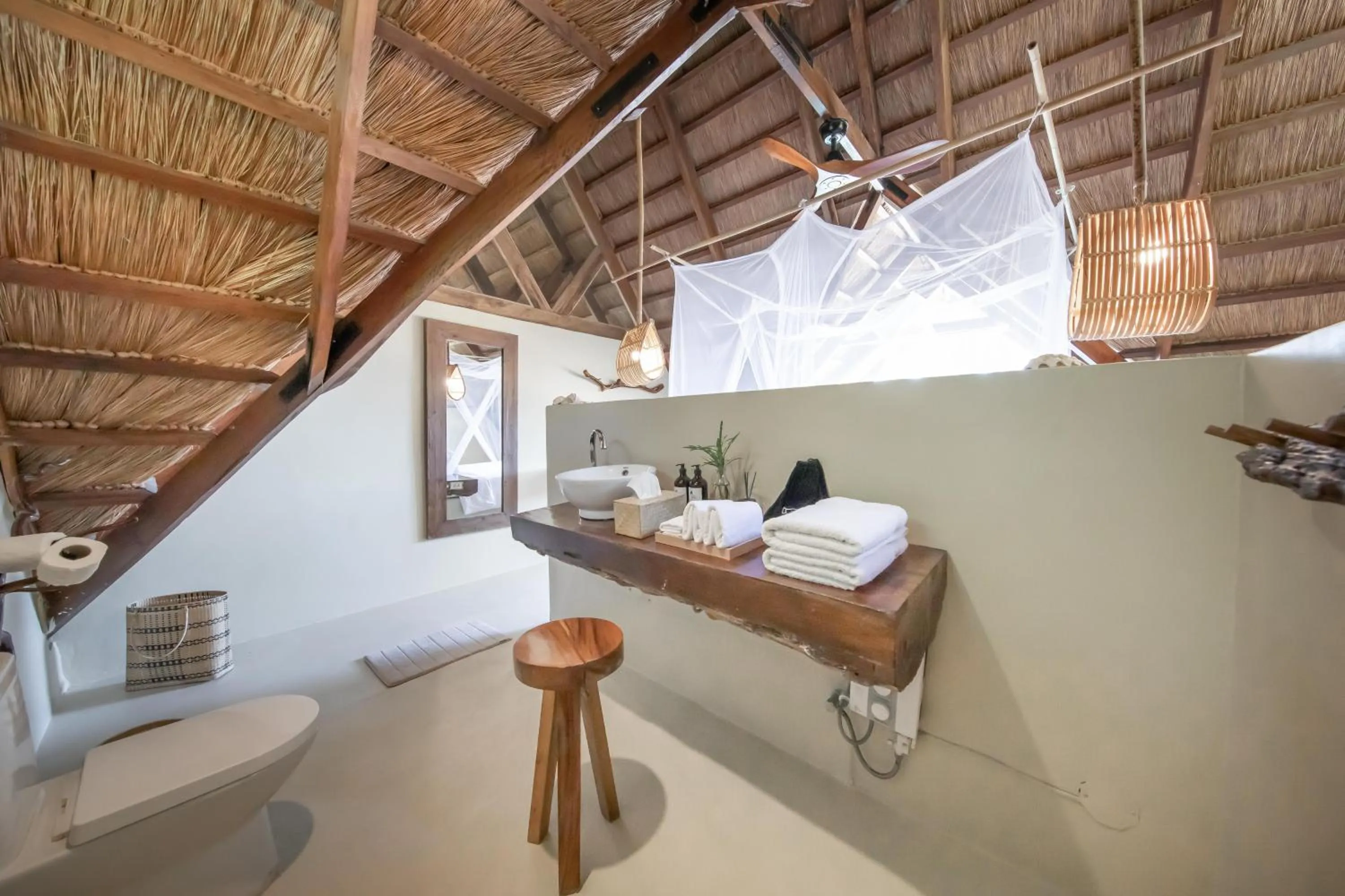 Bathroom in The Beach House Ocam Ocam