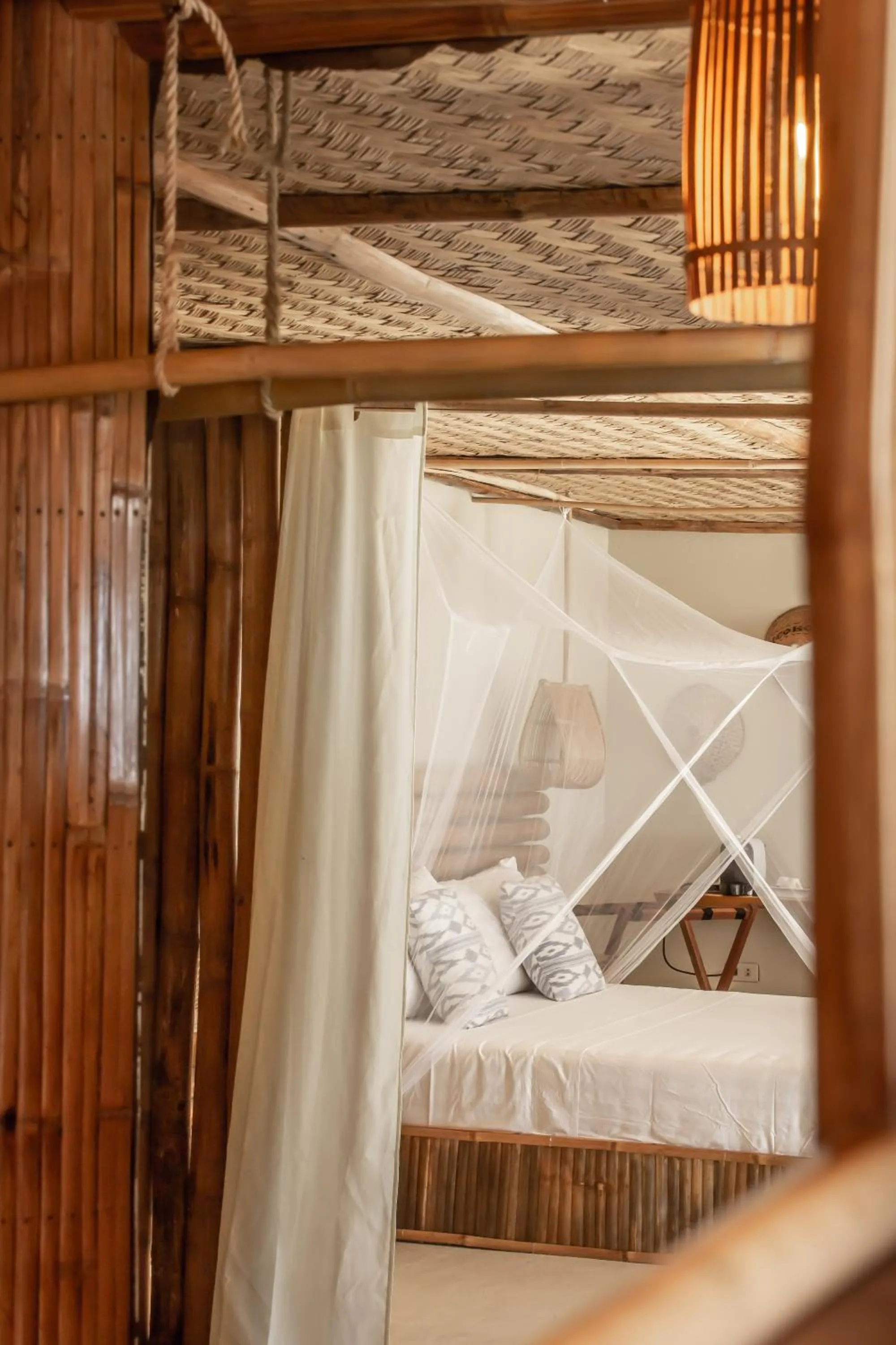 Bed in The Beach House Ocam Ocam