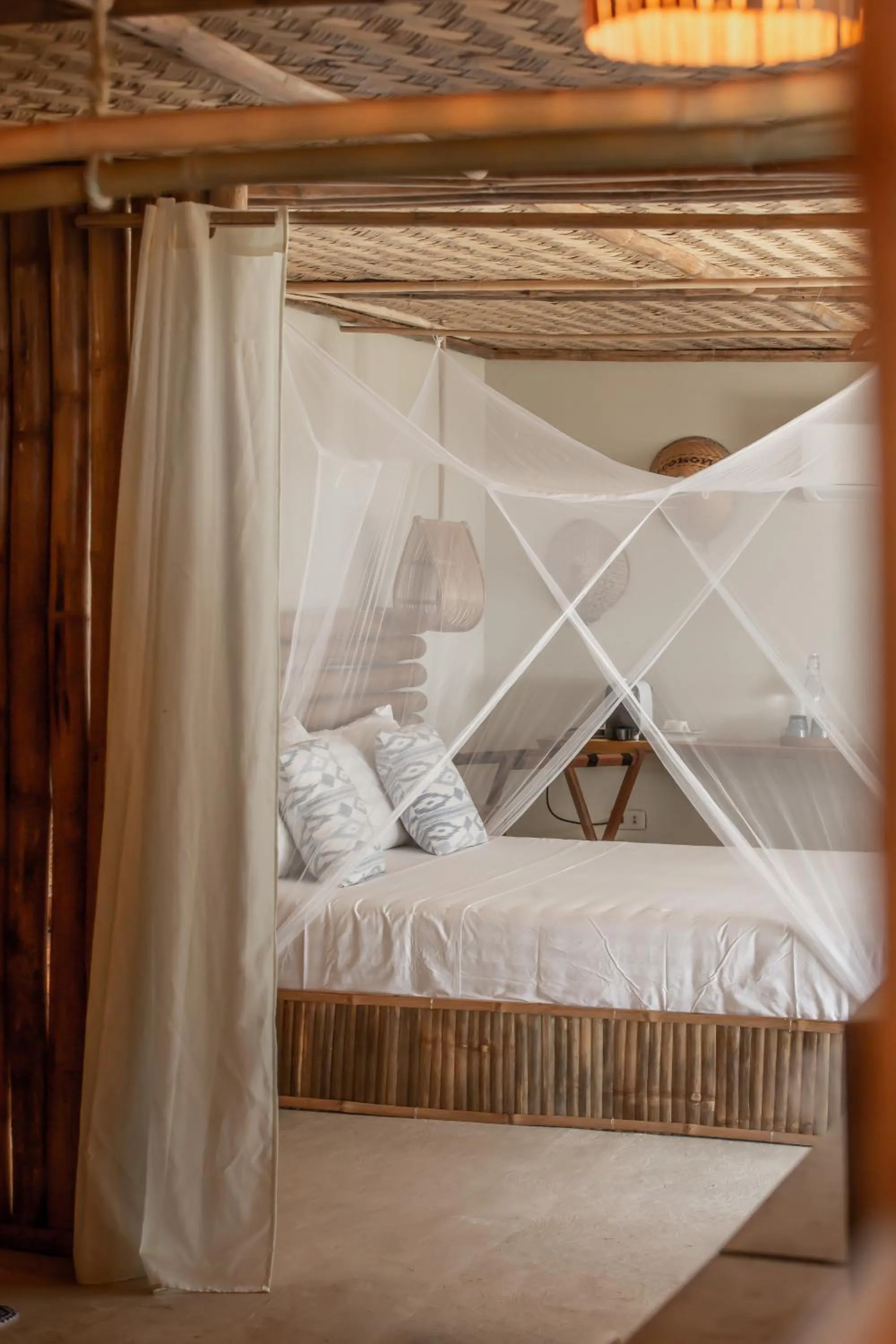 Bed in The Beach House Ocam Ocam