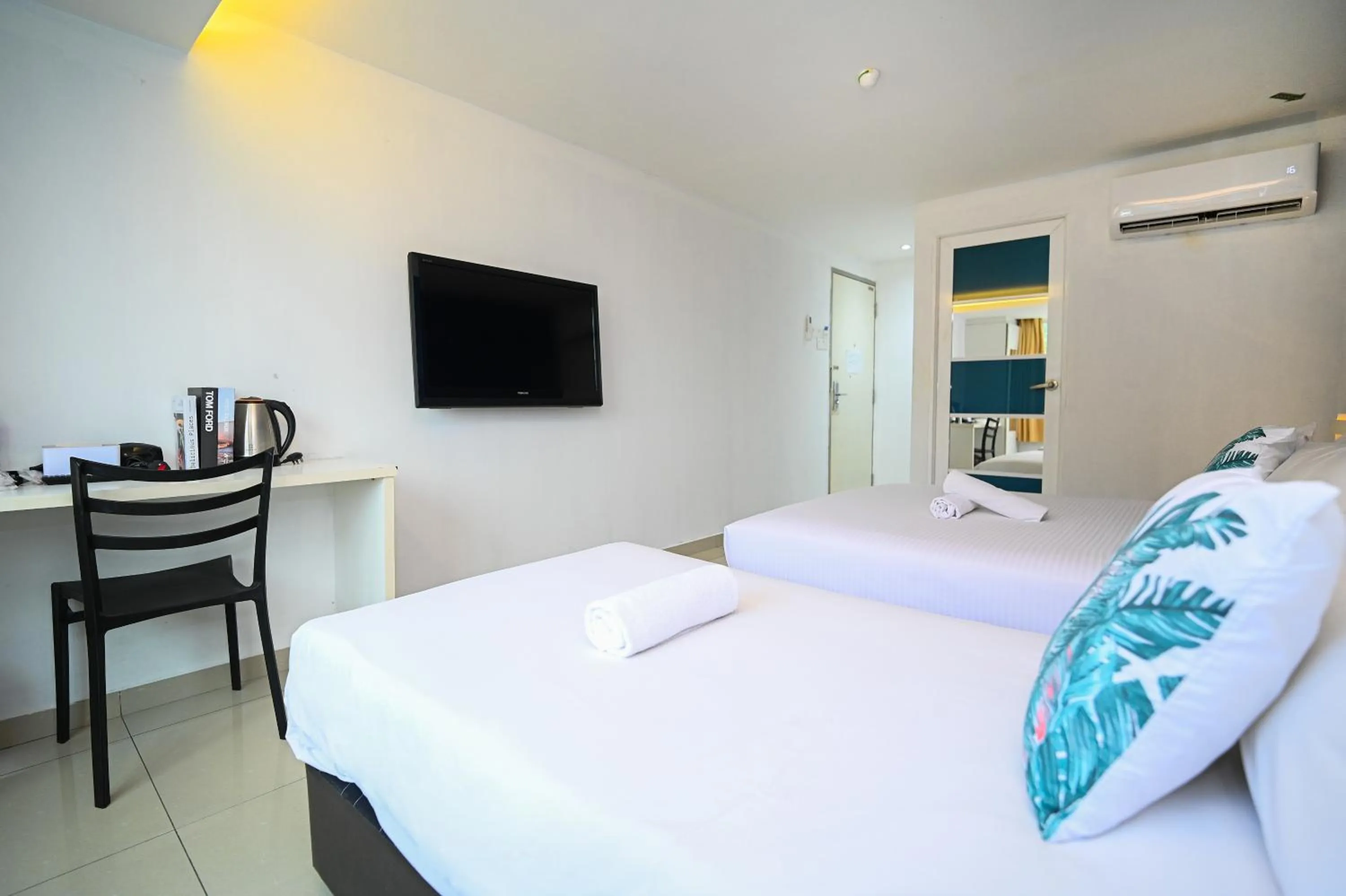 Bed in Swing & Pillows - PJ SS2