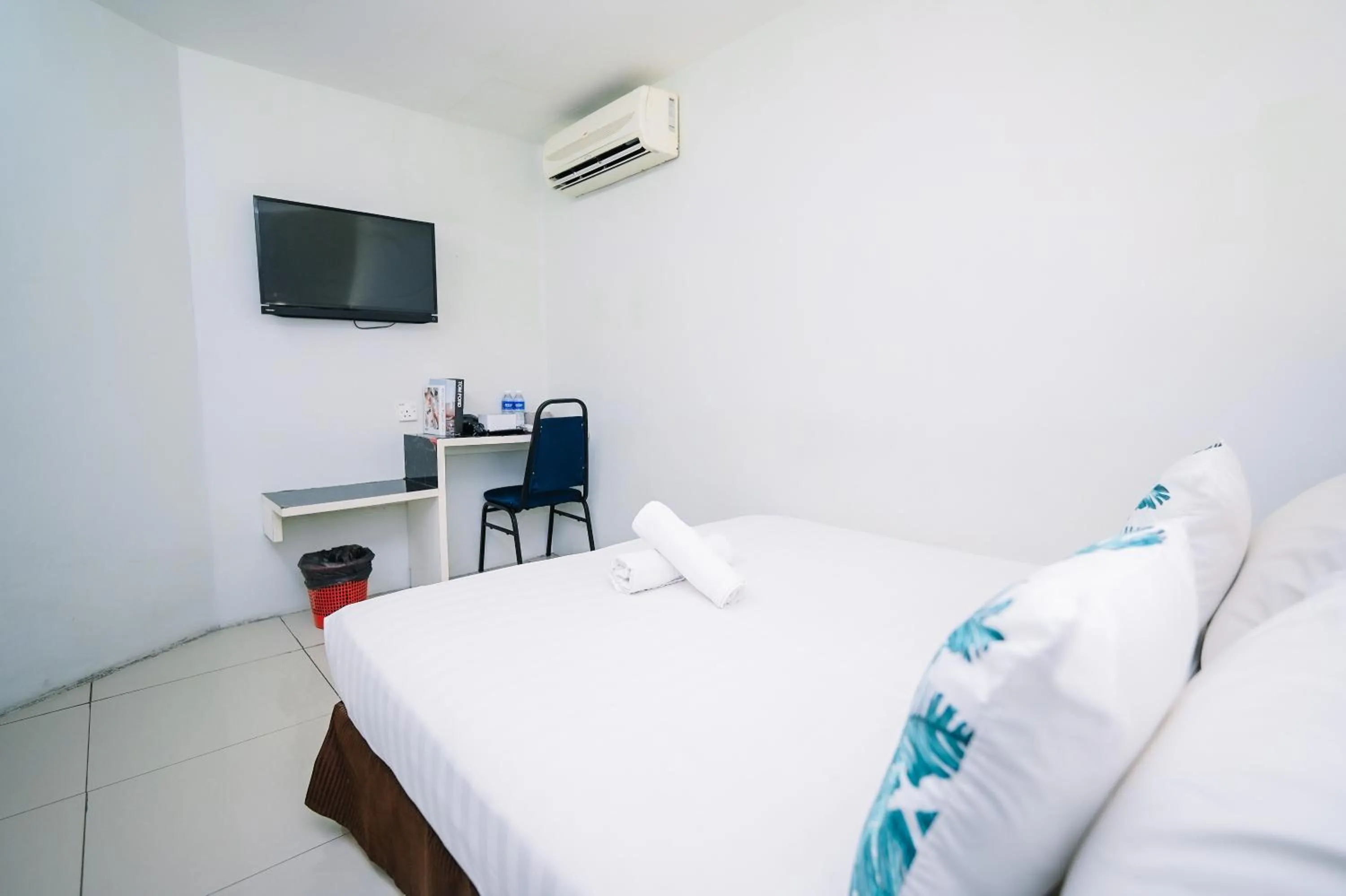 Bed in Swing & Pillows - PJ SS2