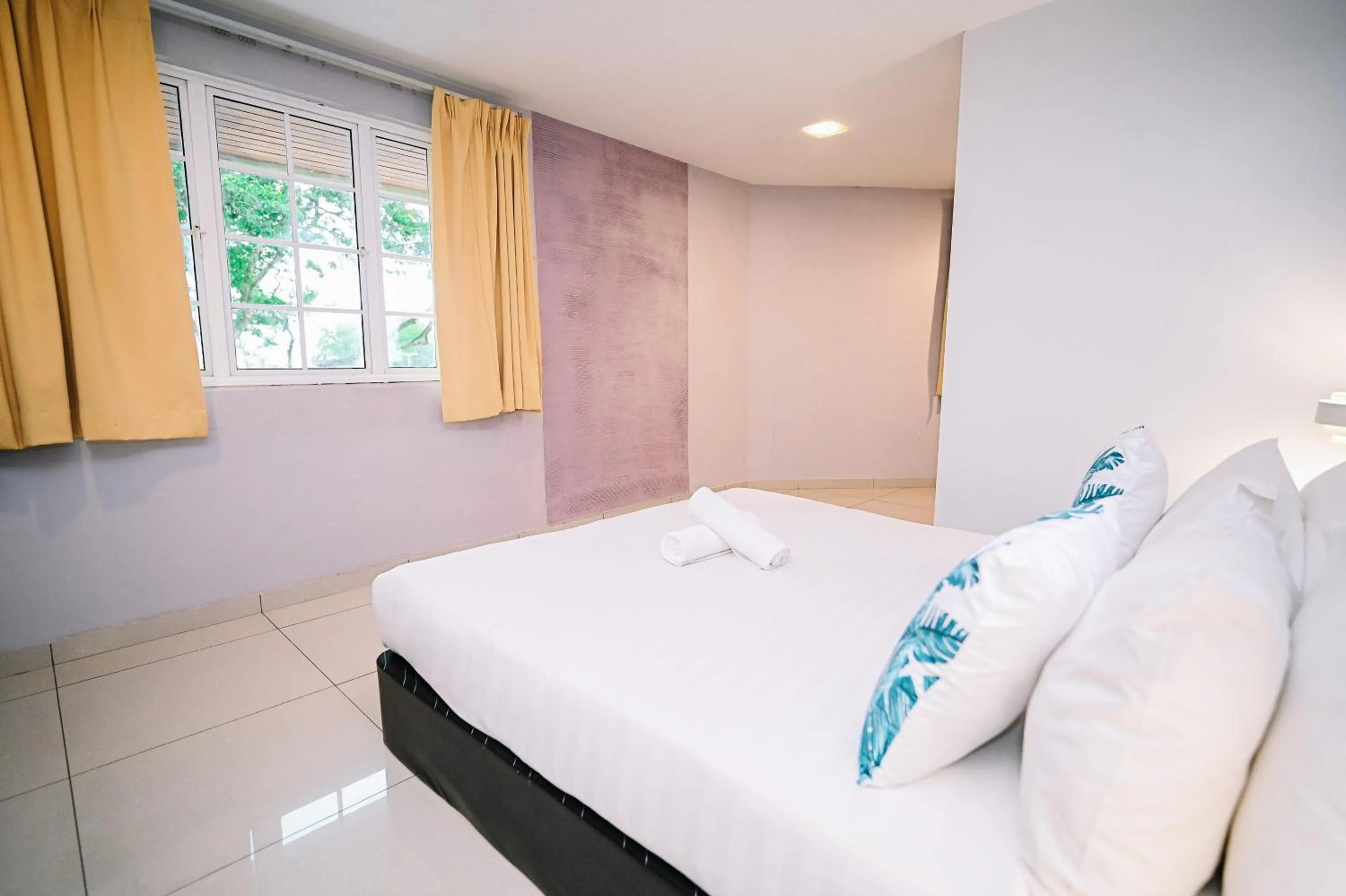 Bed in Swing & Pillows - PJ SS2