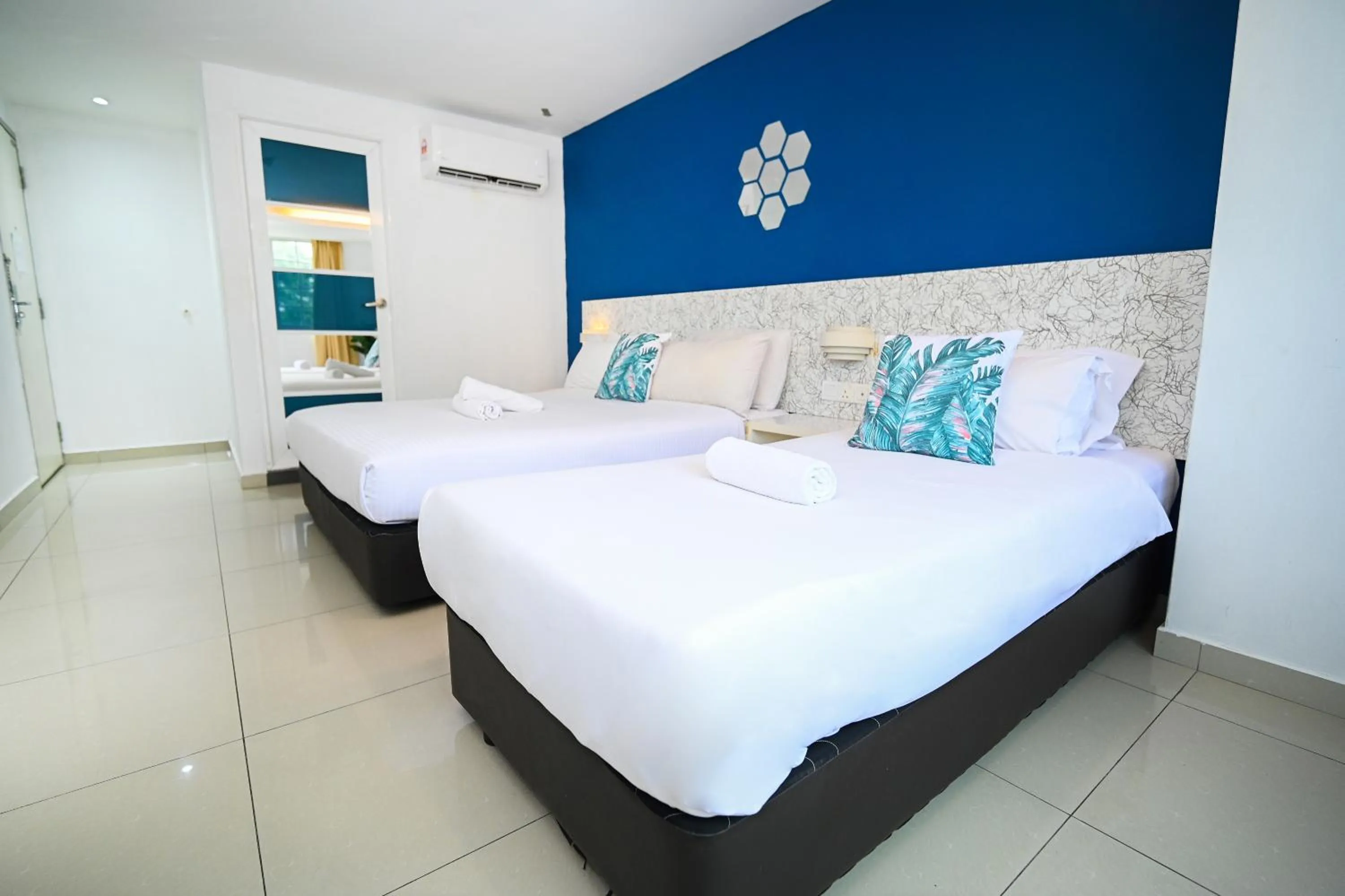 Bed in Swing & Pillows - PJ SS2